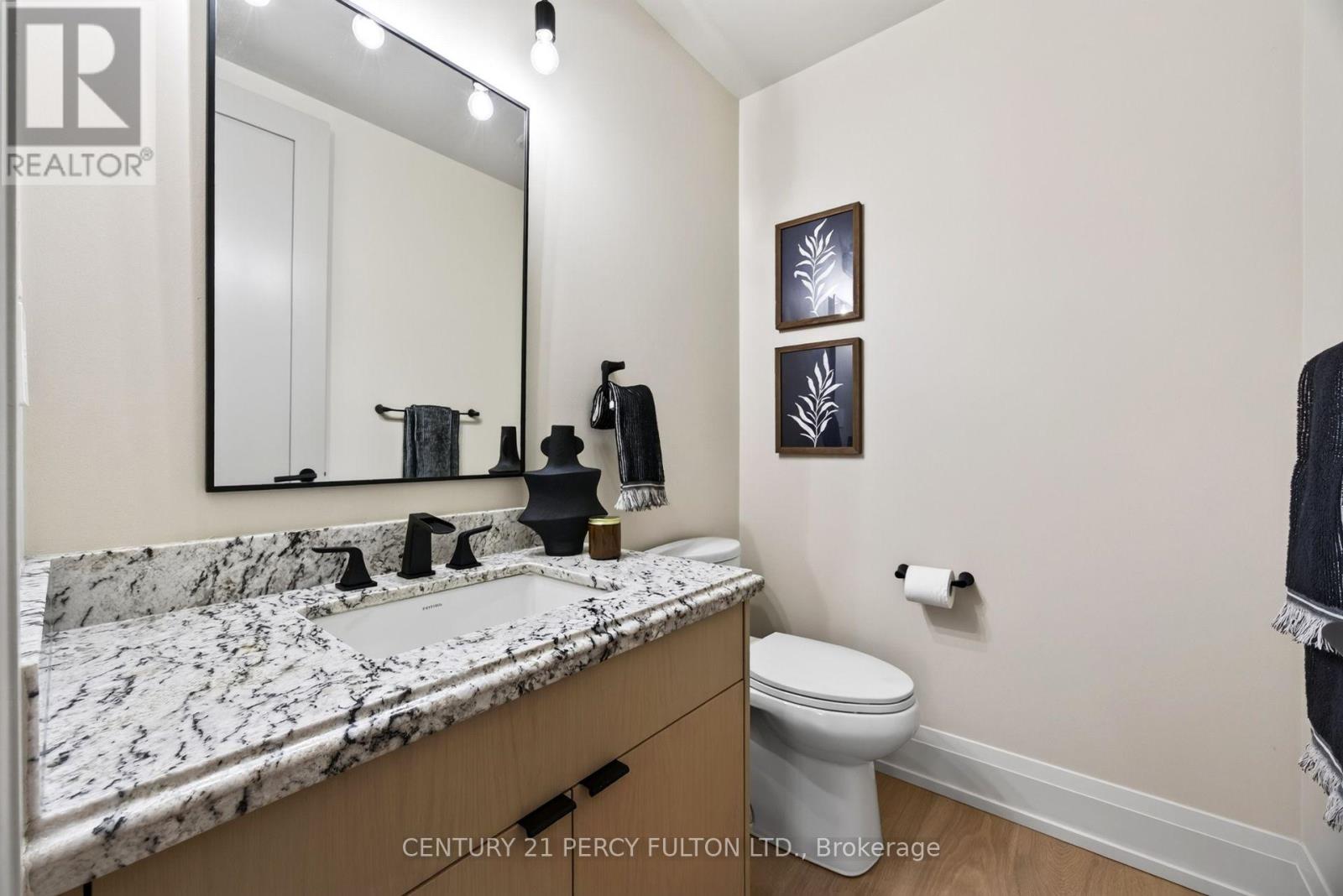 82 Bridlewood Boulevard, Whitby, Ontario  L1R 3R8 - Photo 9 - E13874064
