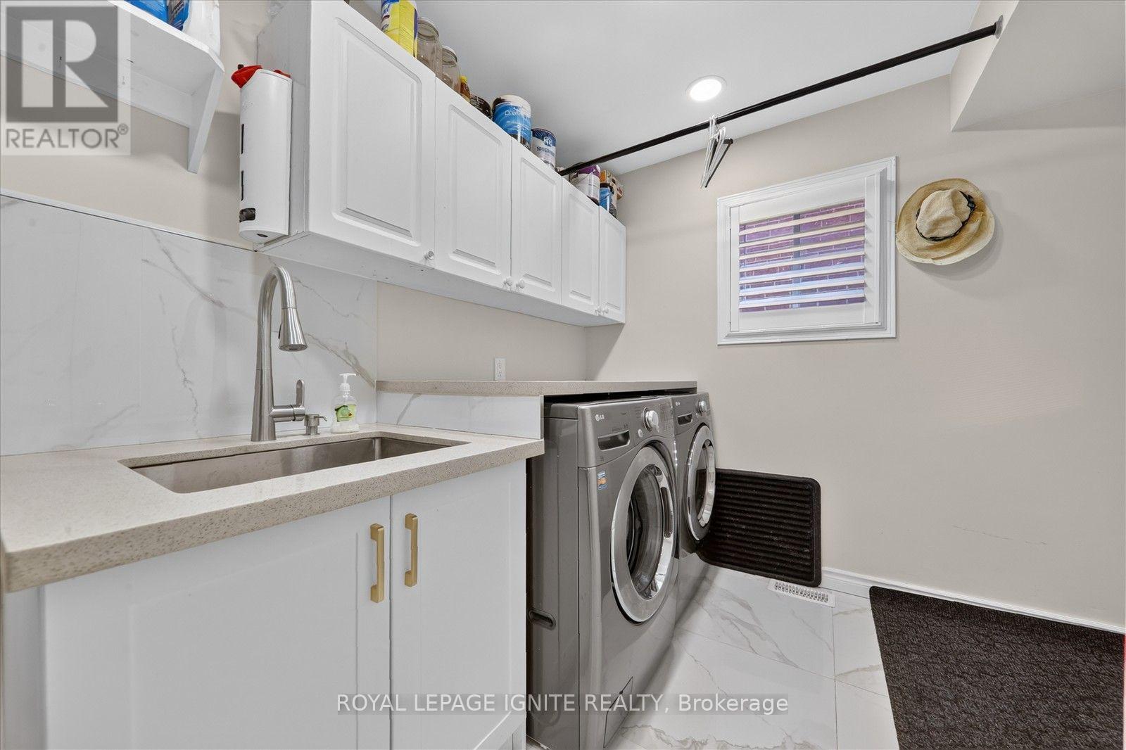2015 Valewood Court, Oshawa, Ontario  L1G 7X9 - Photo 23 - E13874078