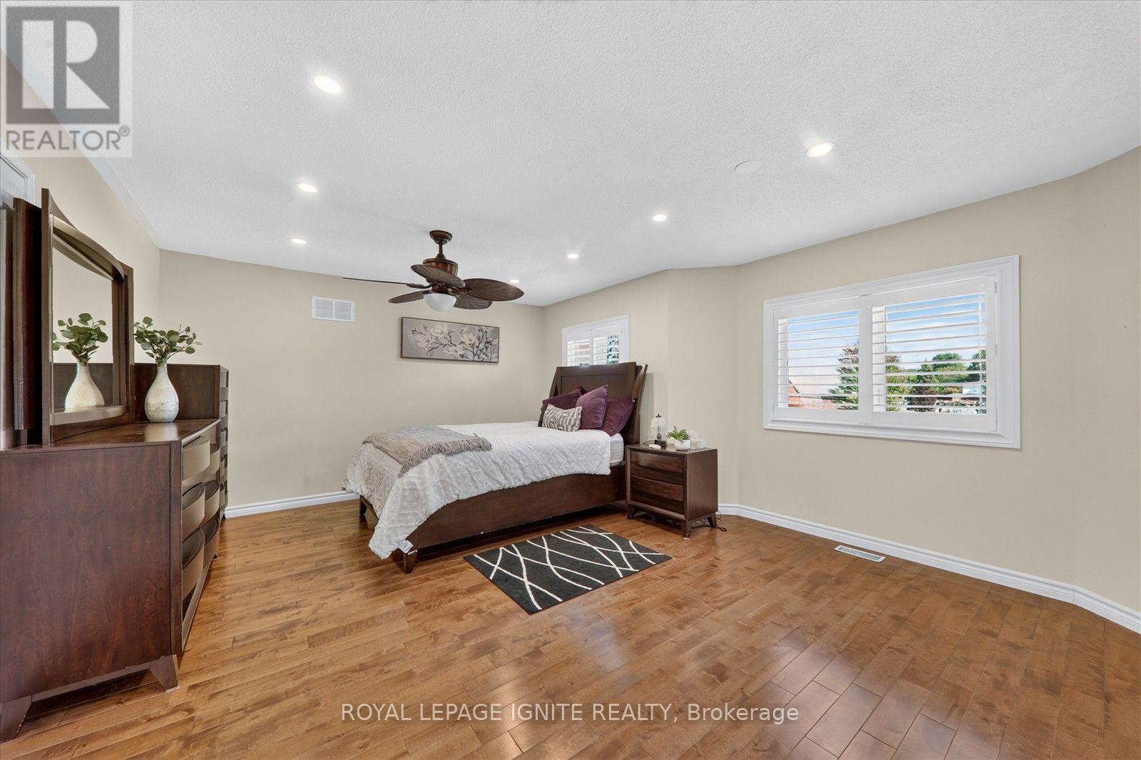 2015 Valewood Court, Oshawa, Ontario  L1G 7X9 - Photo 27 - E13874078