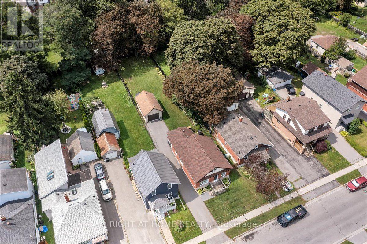 176 Burk Street, Oshawa, Ontario  L1J 4C3 - Photo 7 - E13874102