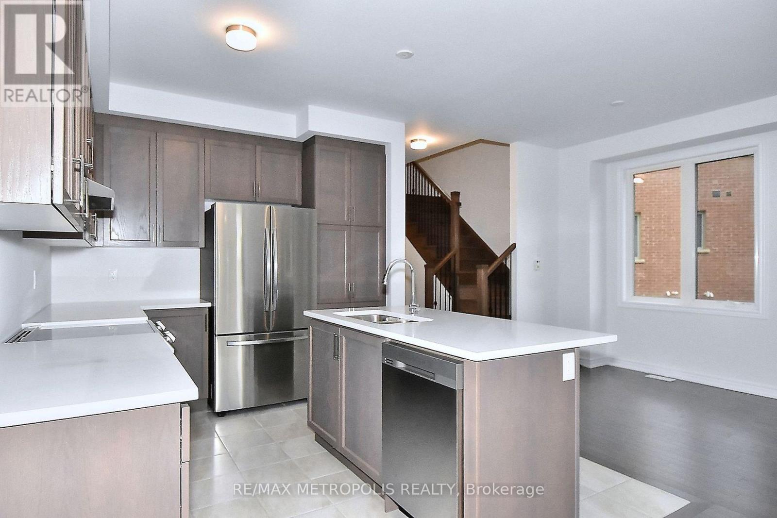 61 Seedling Crescent, Whitchurch-Stouffville, Ontario L4A 4V5 - Photo 19 - N13874076