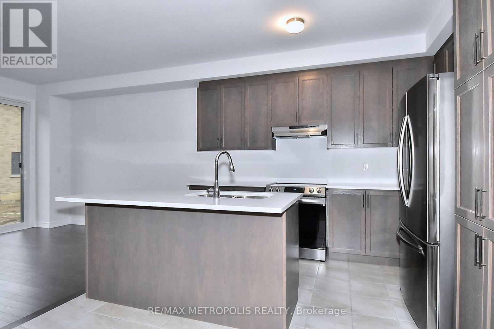 61 Seedling Crescent, Whitchurch-Stouffville, Ontario L4A 4V5 - Photo 21 - N13874076