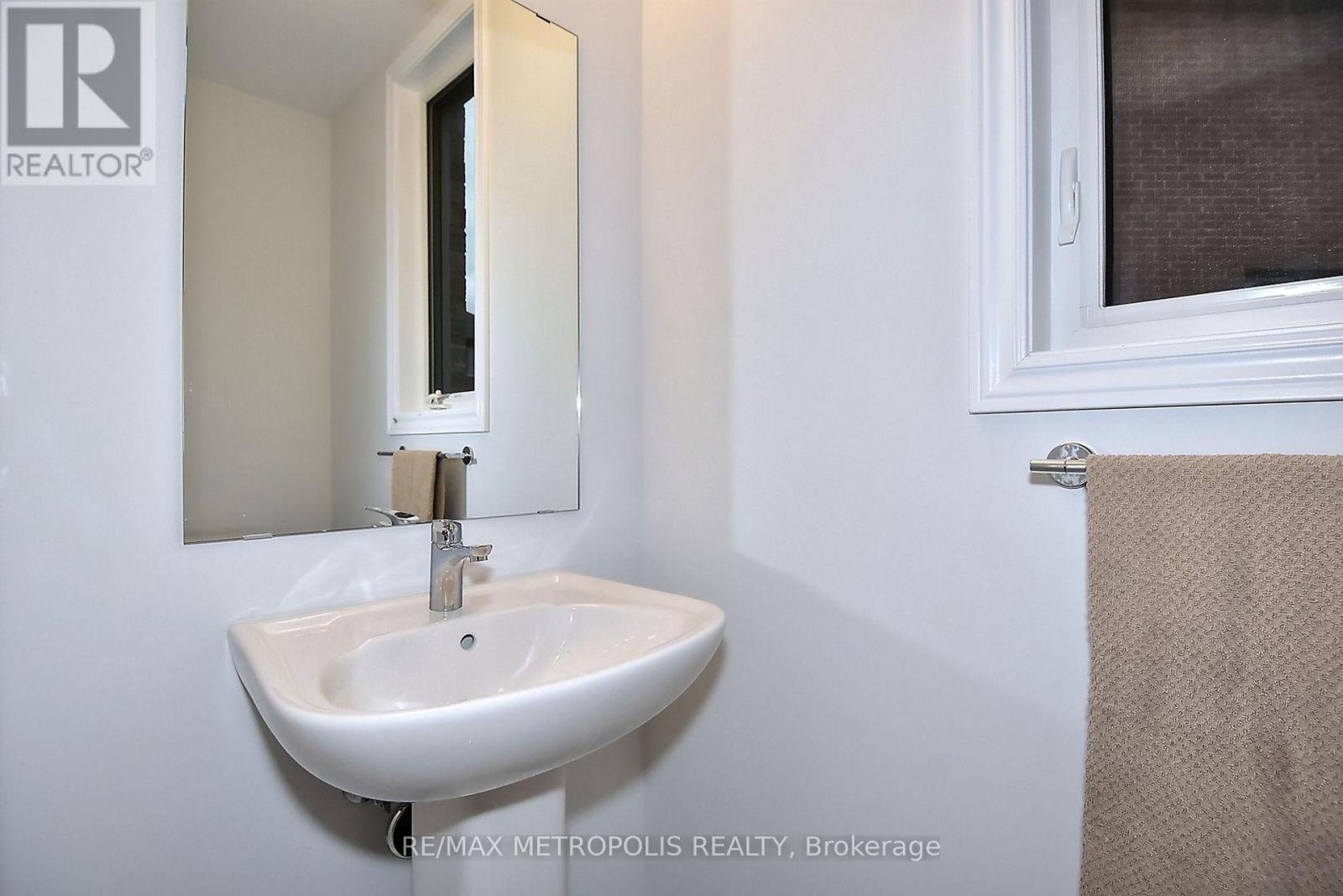61 Seedling Crescent, Whitchurch-Stouffville, Ontario L4A 4V5 - Photo 22 - N13874076