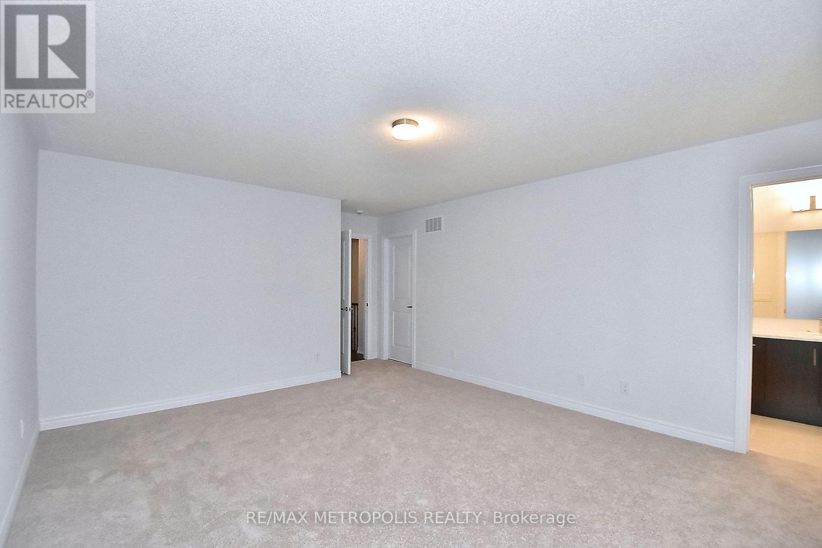 61 Seedling Crescent, Whitchurch-Stouffville, Ontario L4A 4V5 - Photo 28 - N13874076