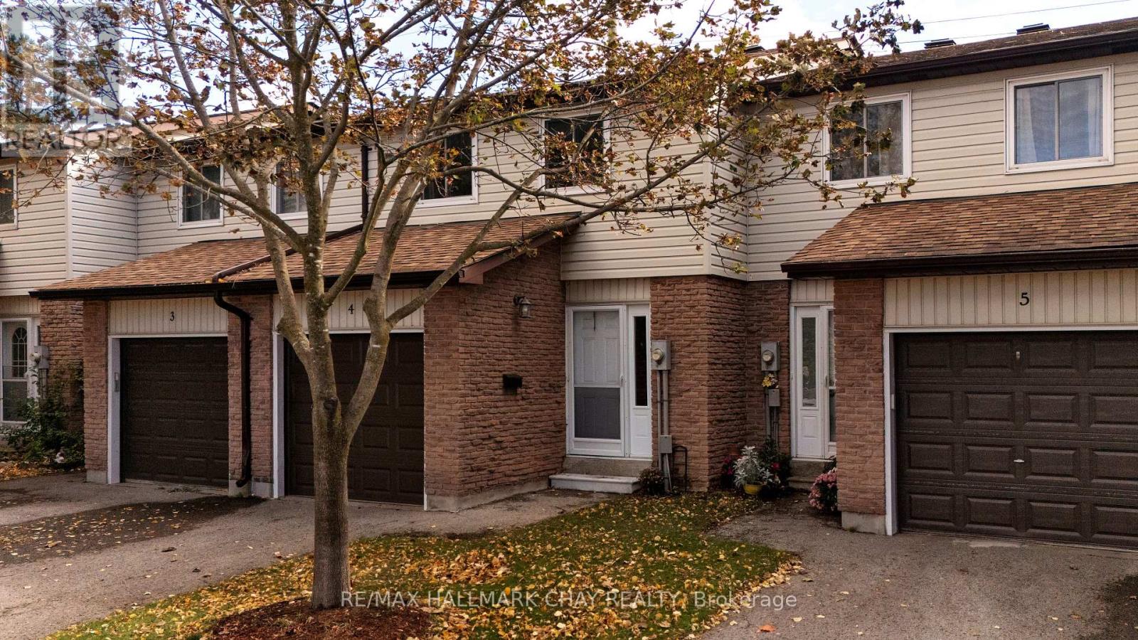 4 - 261 Rose Street, Barrie, Ontario  L4M 2V3 - Photo 2 - S13874128