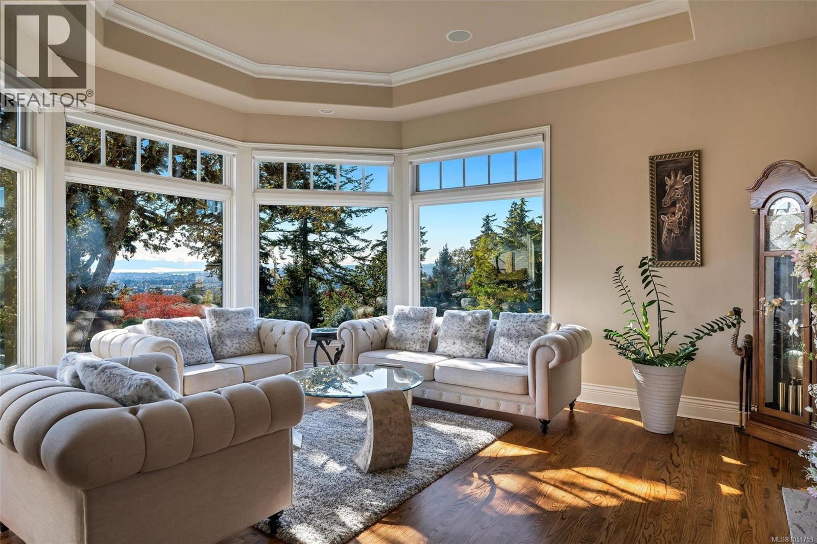 906 Cobblestone Lane
