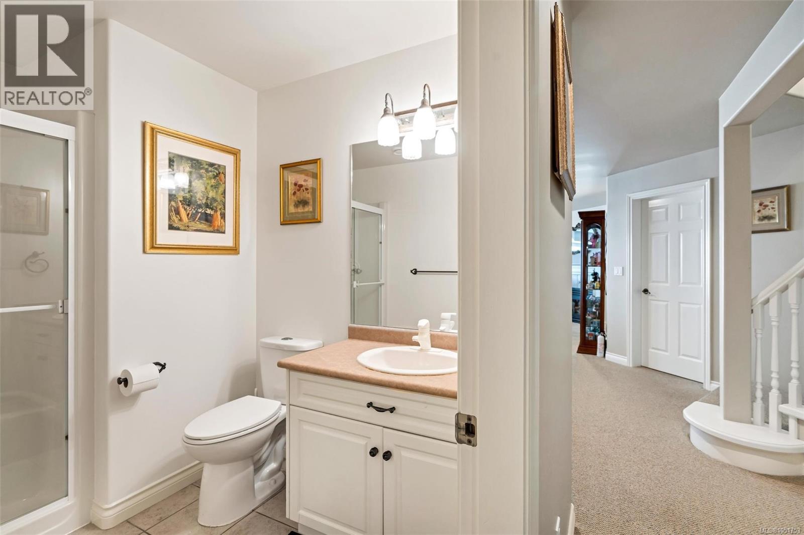 906 Cobblestone Lane
