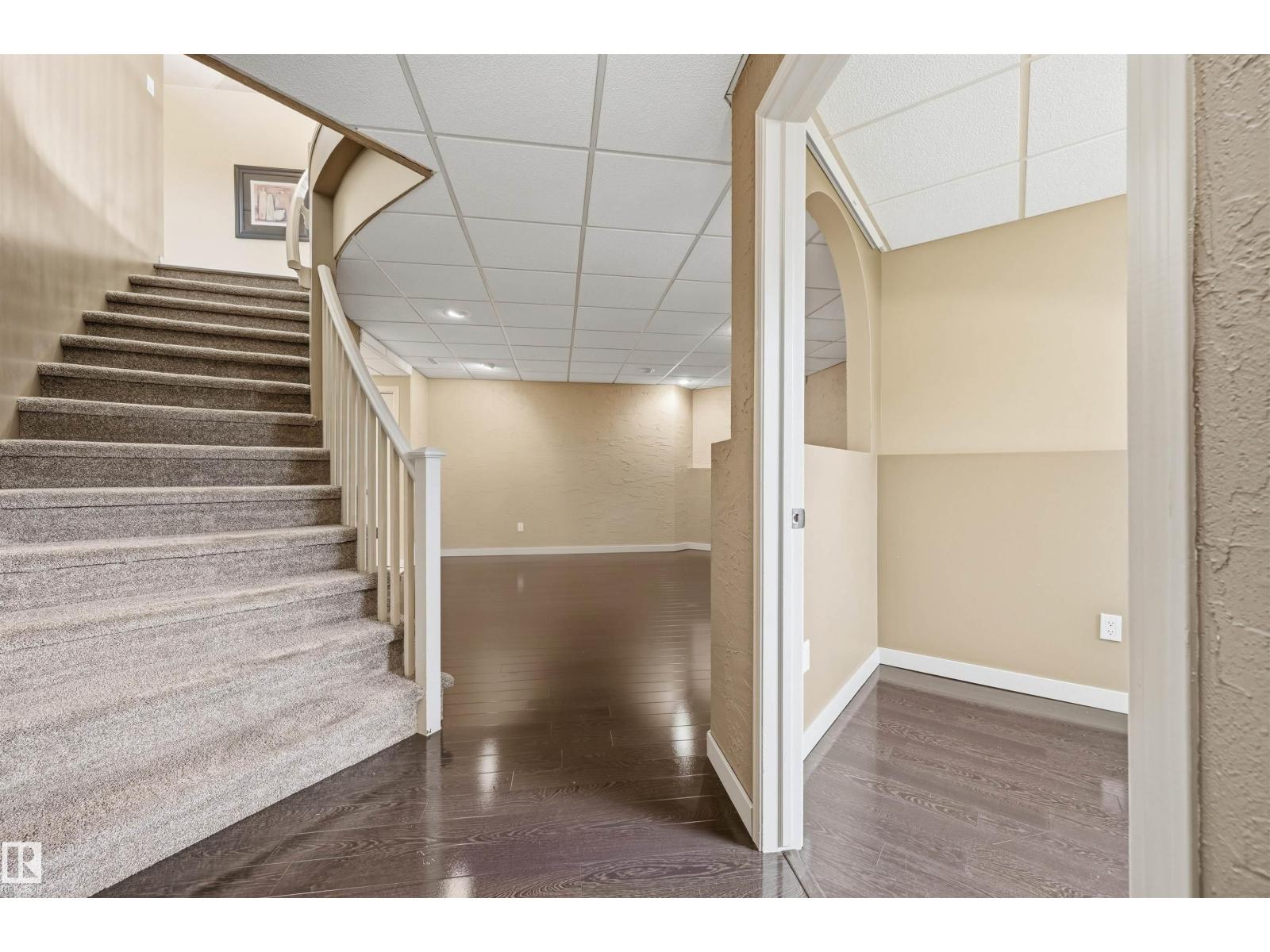 #5 11809 9B AV NW