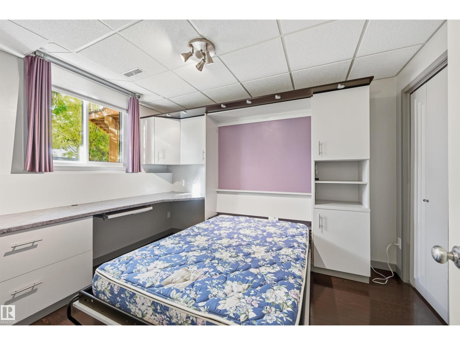 #5 11809 9B AV NW