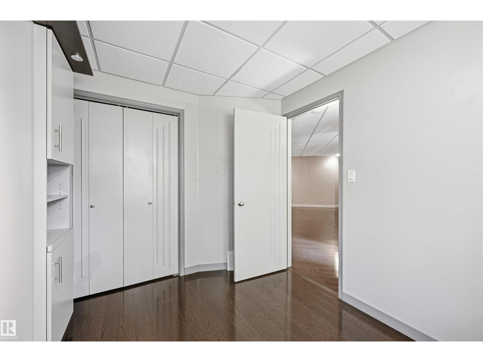 #5 11809 9B AV NW
