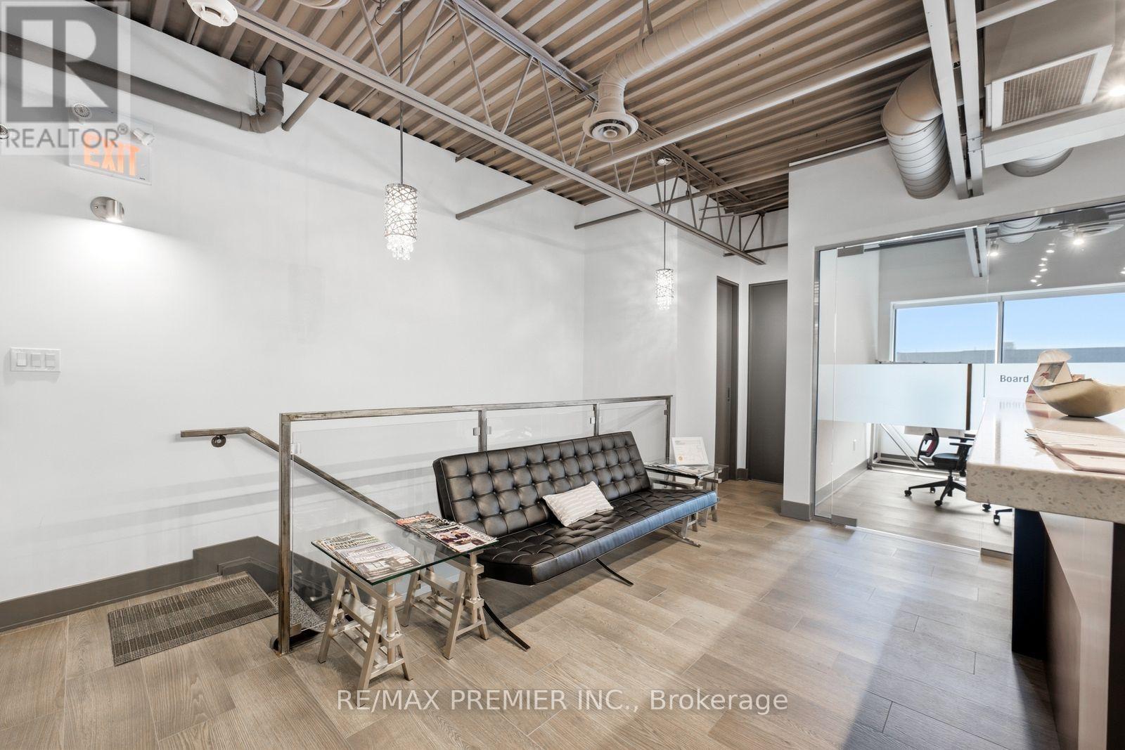 12 - 13 Kenview Boulevard, Brampton, Ontario  L6T 5K9 - Photo 10 - W13874140