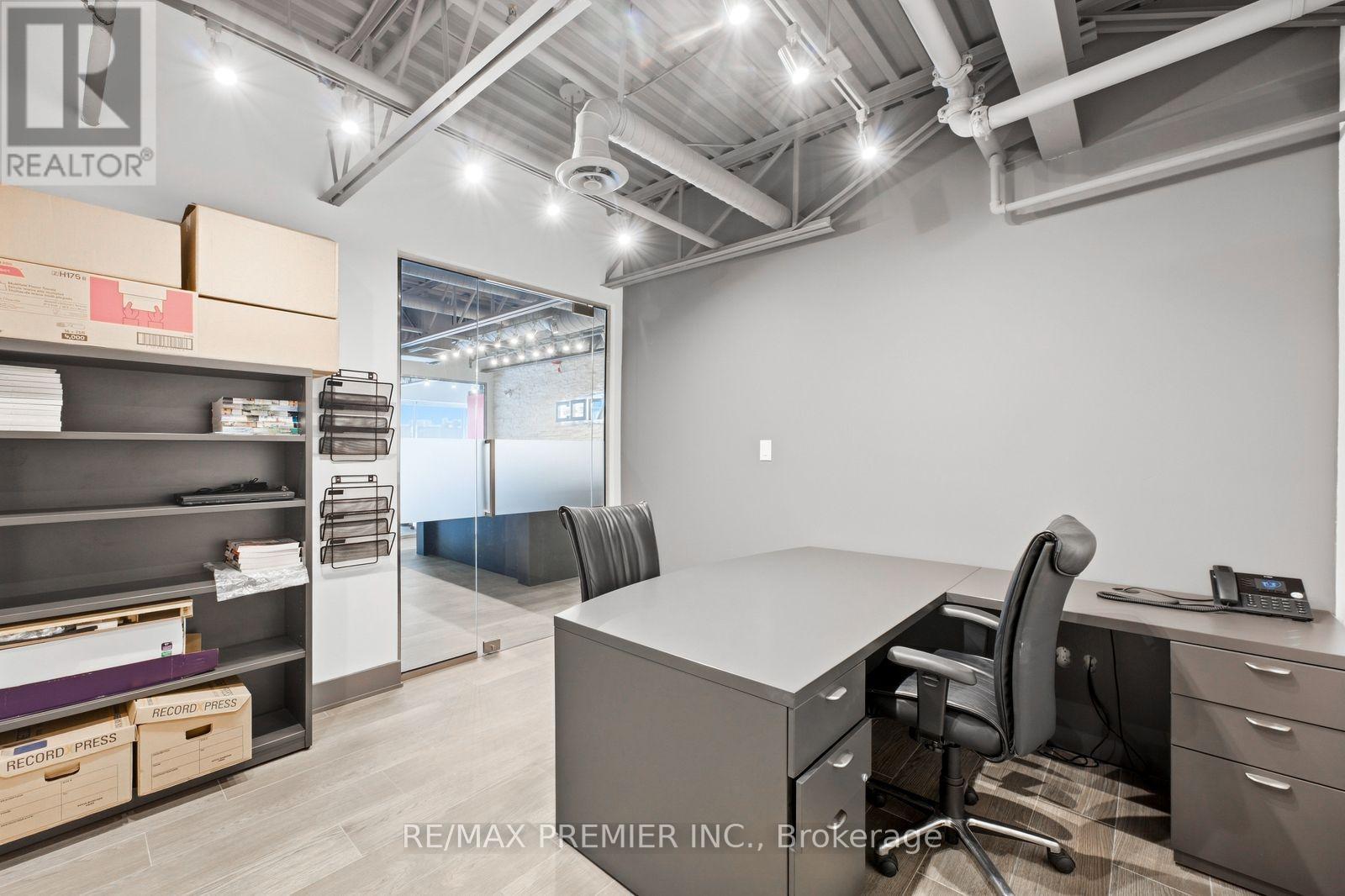 12 - 13 Kenview Boulevard, Brampton, Ontario  L6T 5K9 - Photo 13 - W13874140