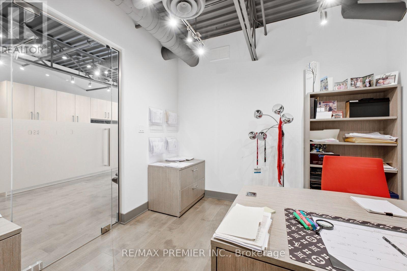 12 - 13 Kenview Boulevard, Brampton, Ontario  L6T 5K9 - Photo 24 - W13874140