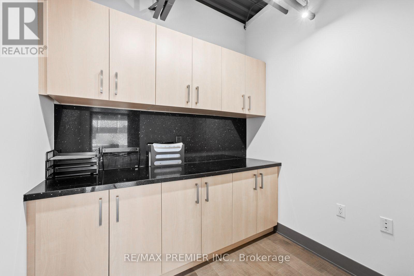 12 - 13 Kenview Boulevard, Brampton, Ontario  L6T 5K9 - Photo 30 - W13874140