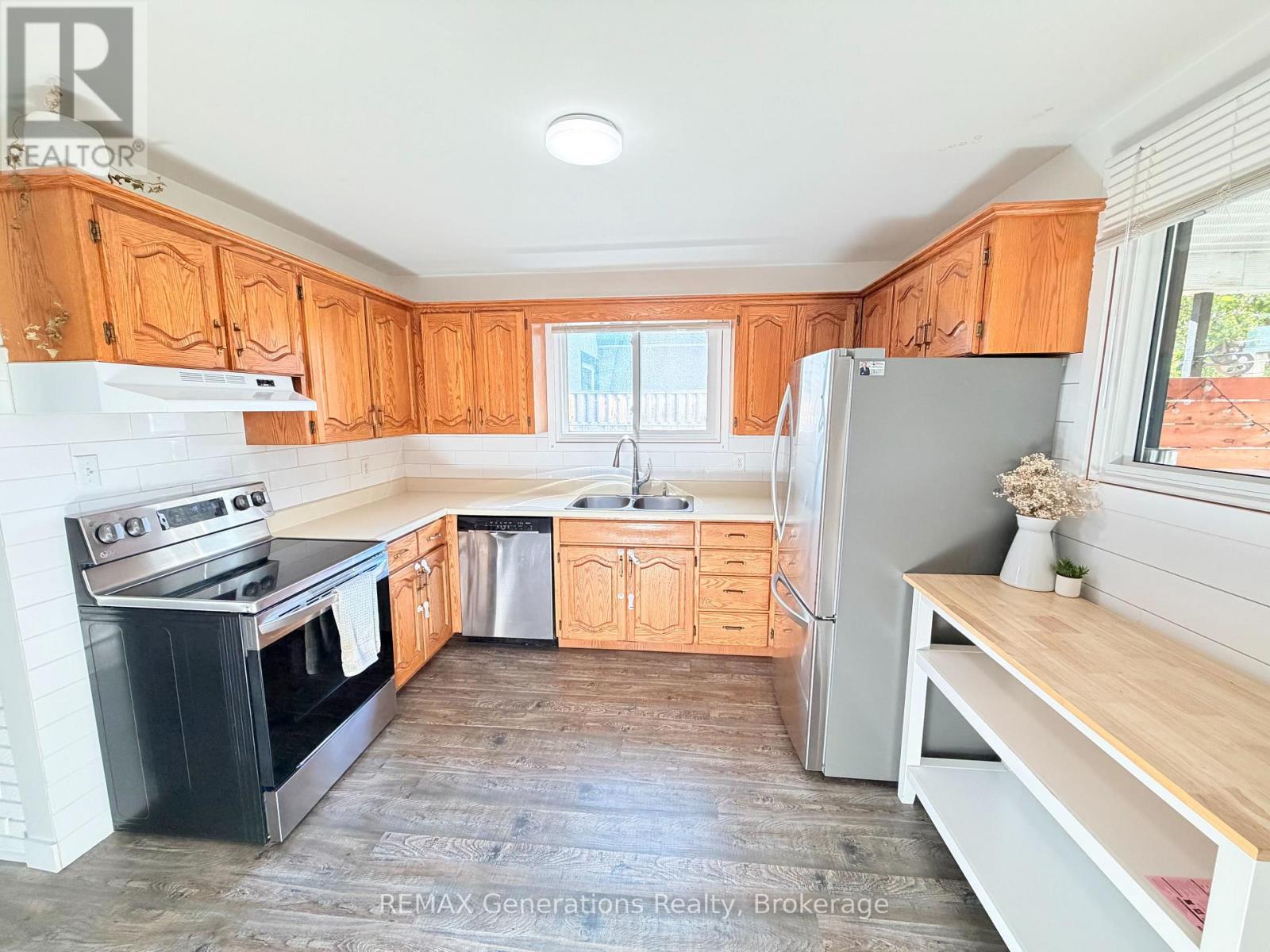 282 Algoma Street N, Thunder Bay, Ontario  P7A 5A6 - Photo 7 - X13873504