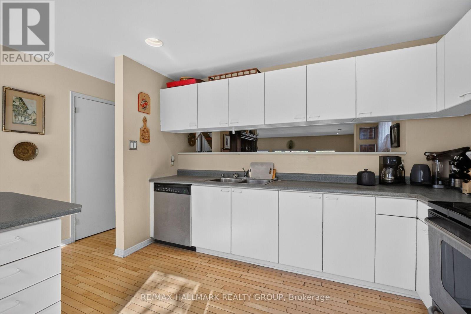 2 - 121 Mackay Street, Ottawa, Ontario  K1M 2B4 - Photo 18 - X13873260