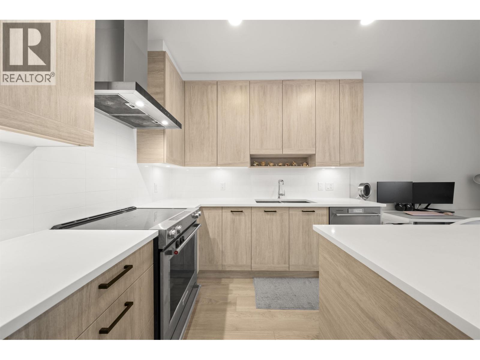 507 7579 16th Street, Burnaby, British Columbia  V3N 0H7 - Photo 5 - R3173324