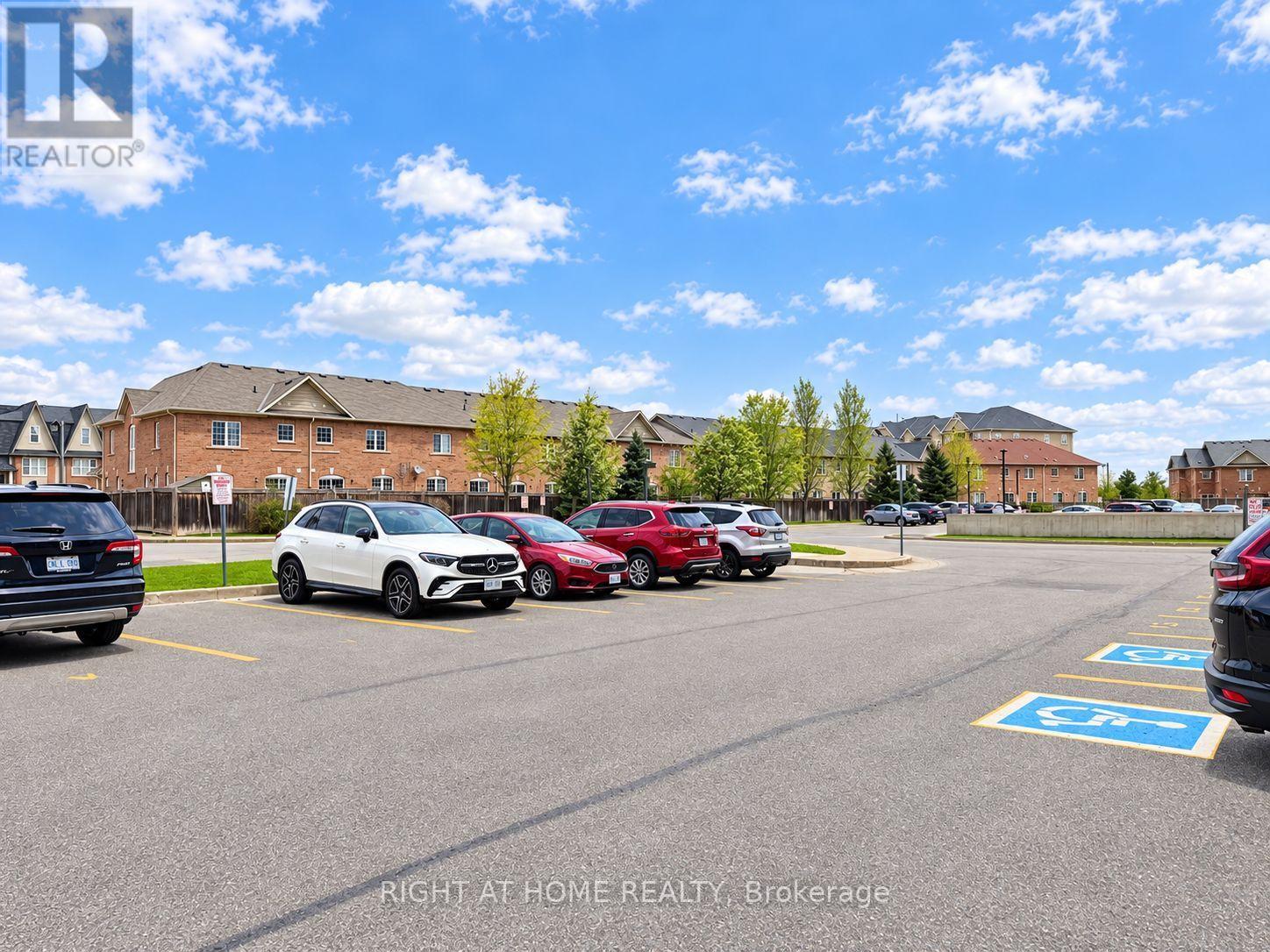 308 - 1419 Costigan Road, Milton, Ontario L9T 2L4 - Photo 4 - W13649036