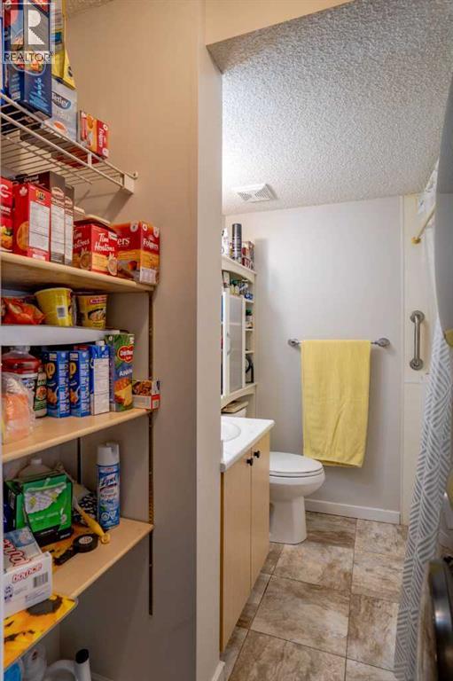 8412, 304 Mackenzie Way SW, Airdrie, Alberta  T4B 3H7 - Photo 30 - A2349707