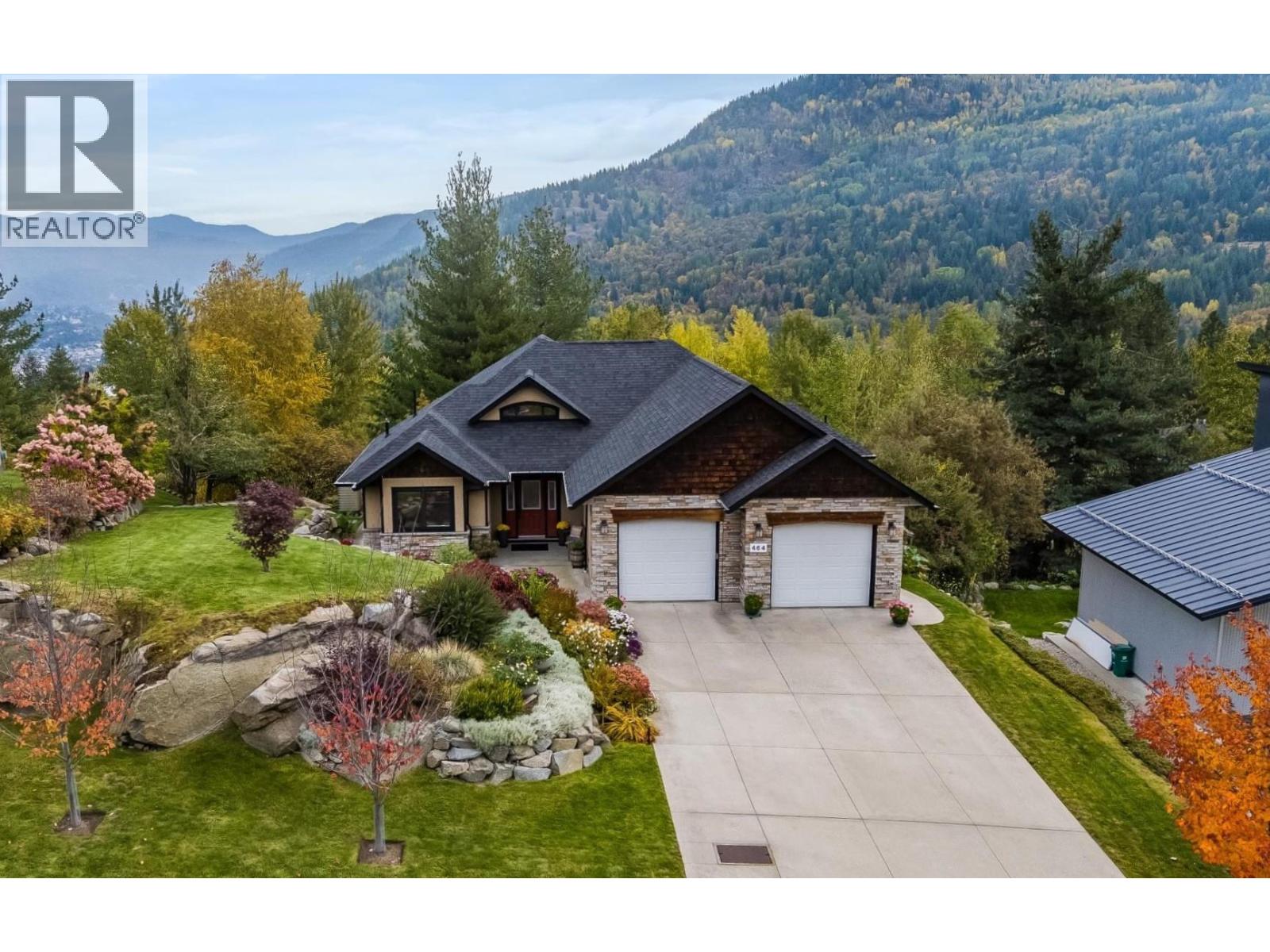 464 Whitman Way, Warfield, British Columbia