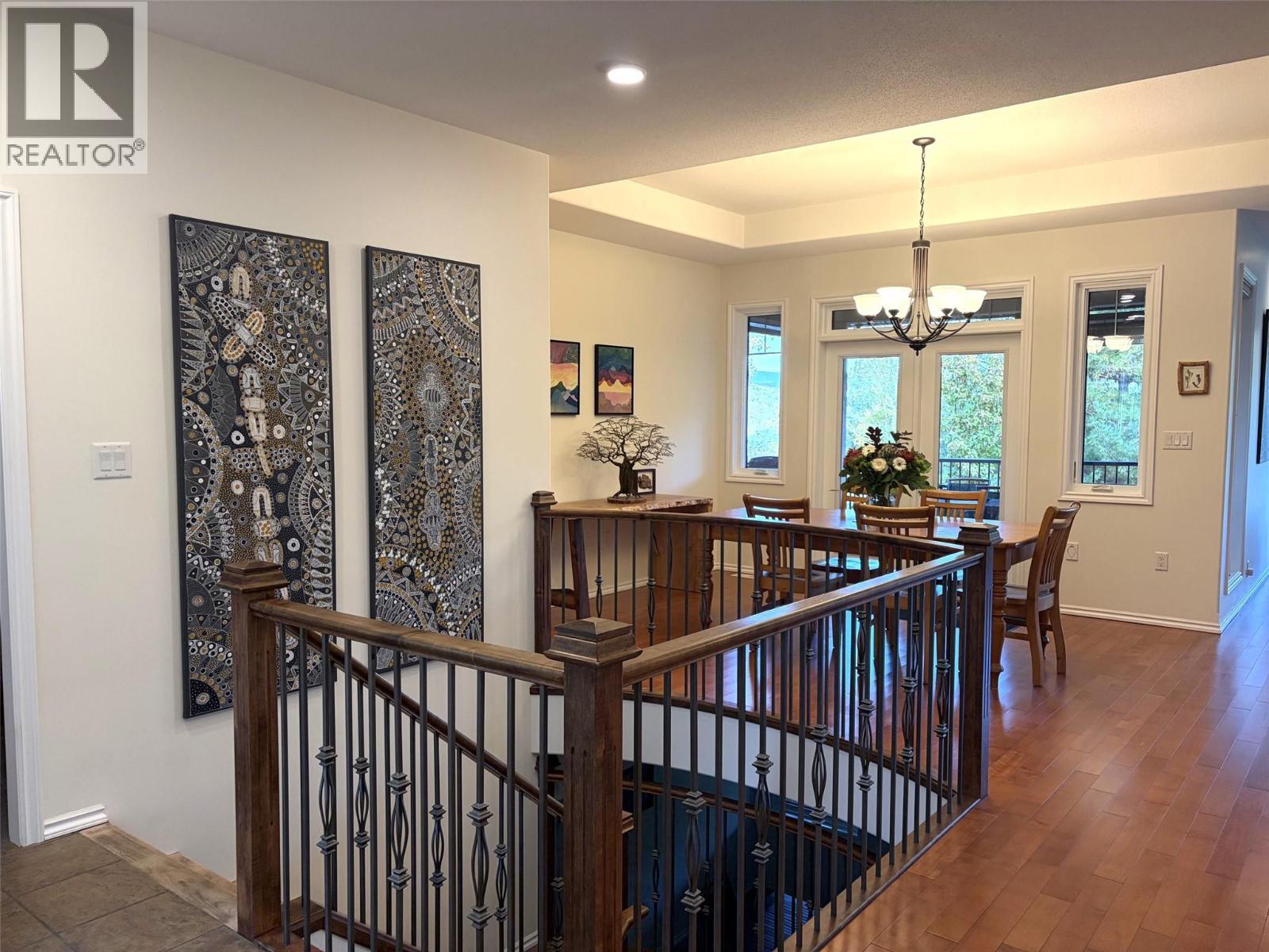 464 Whitman Way