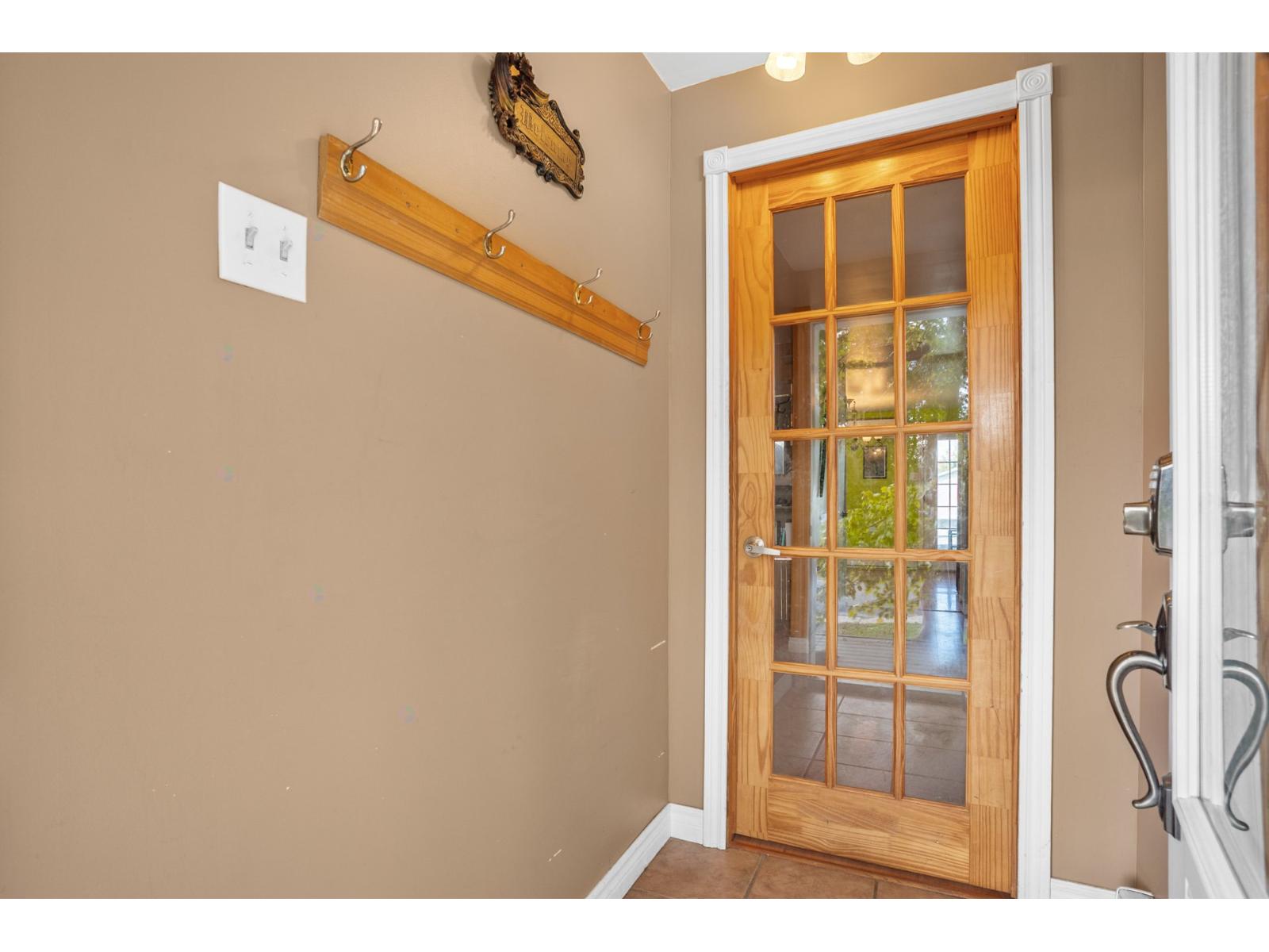 3590 Boul. Mountainview Longueuil (Saint-Hubert) Quebec Canada J3Y5N6 4