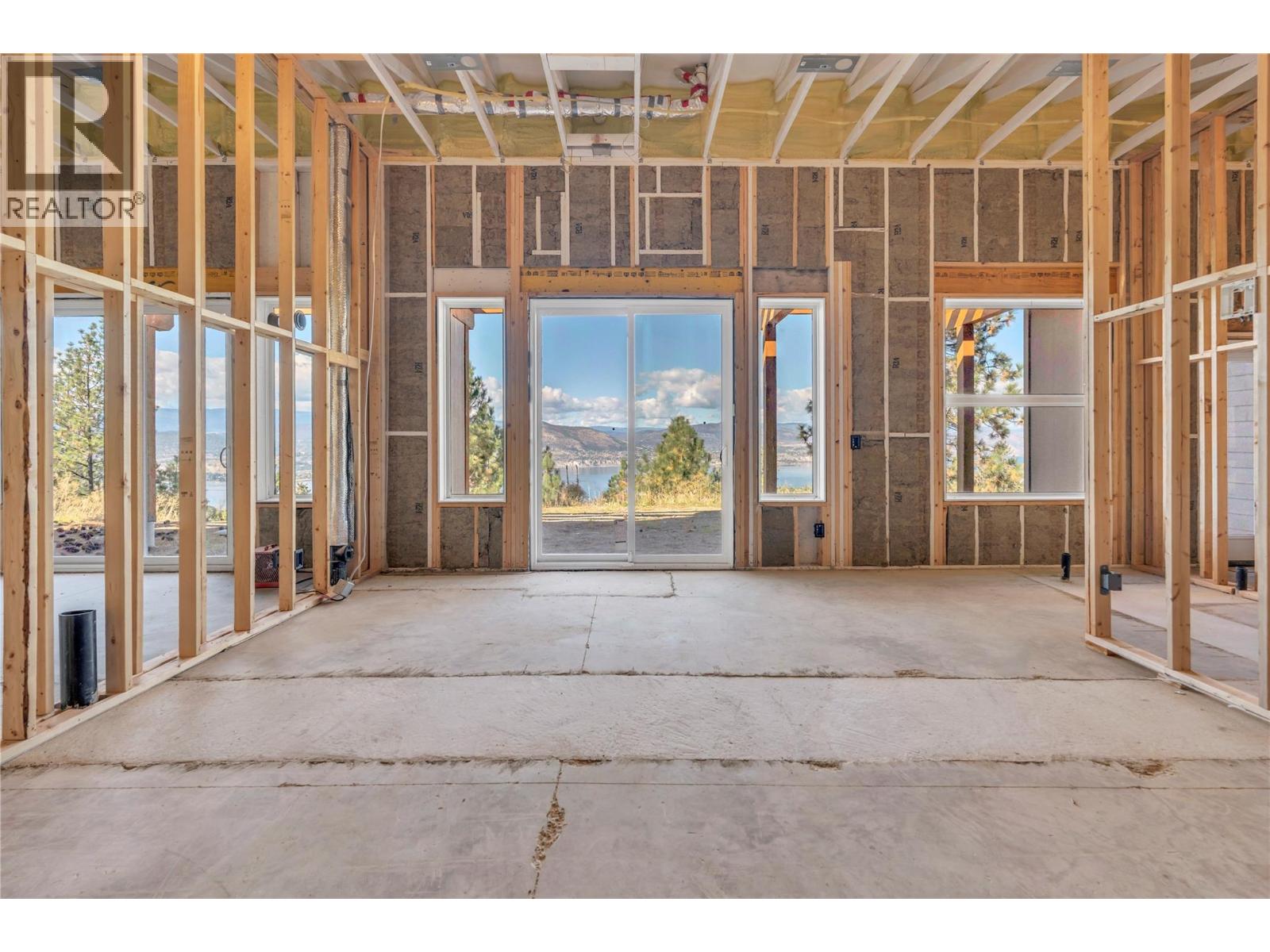 2864 Arawana Road