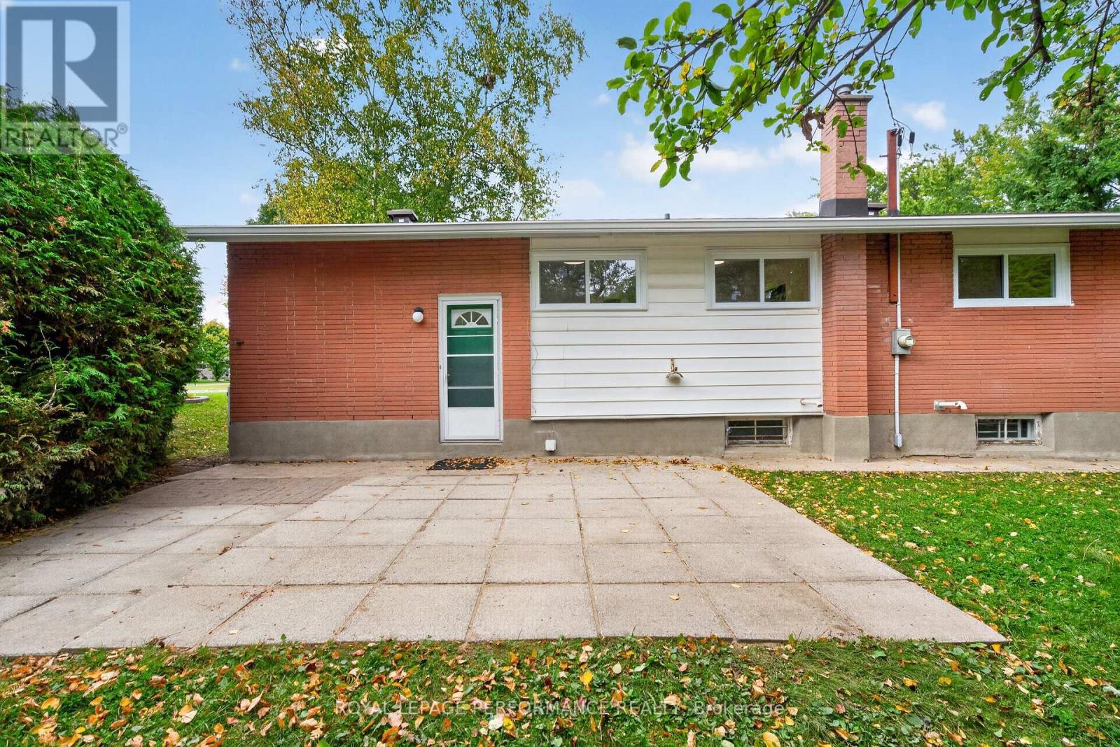 21 Millbrook Crescent, Ottawa, Ontario  K2E 5B6 - Photo 35 - X13872998