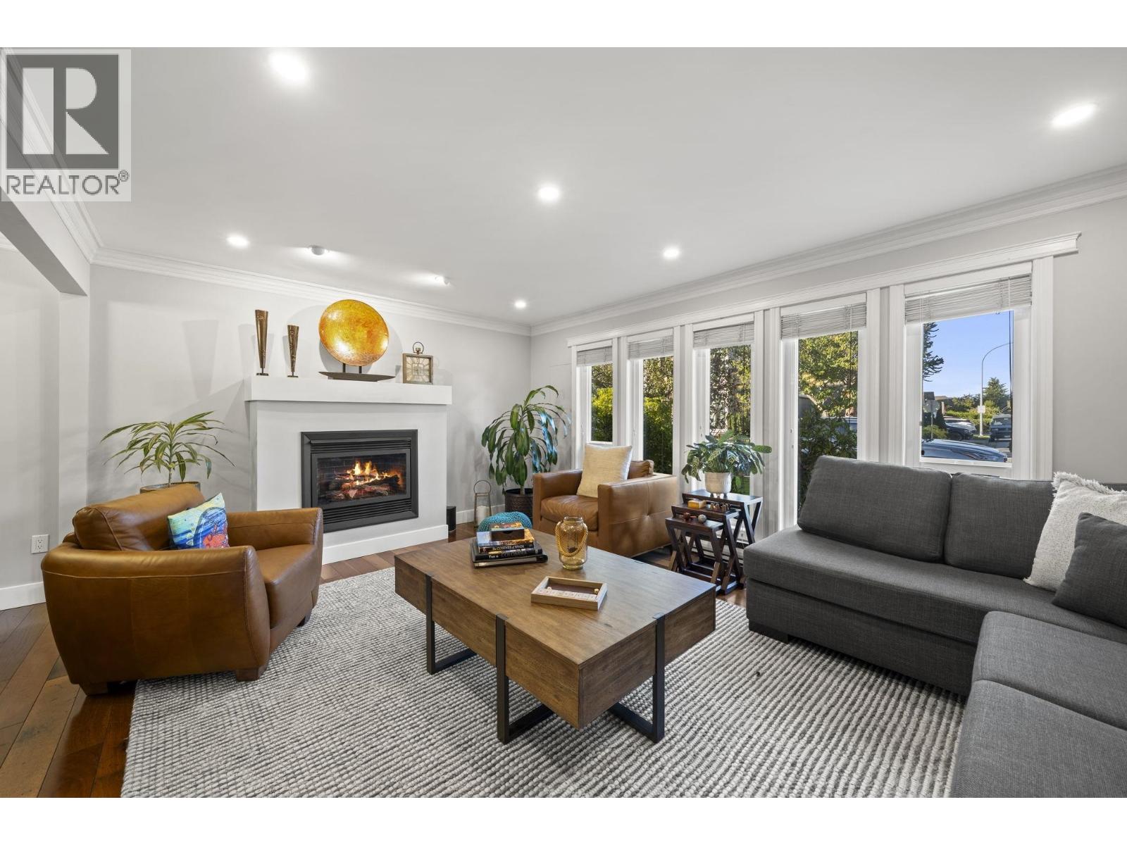 4326 Bonavista Drive, Richmond, British Columbia  V7E 5E5 - Photo 6 - R3172963