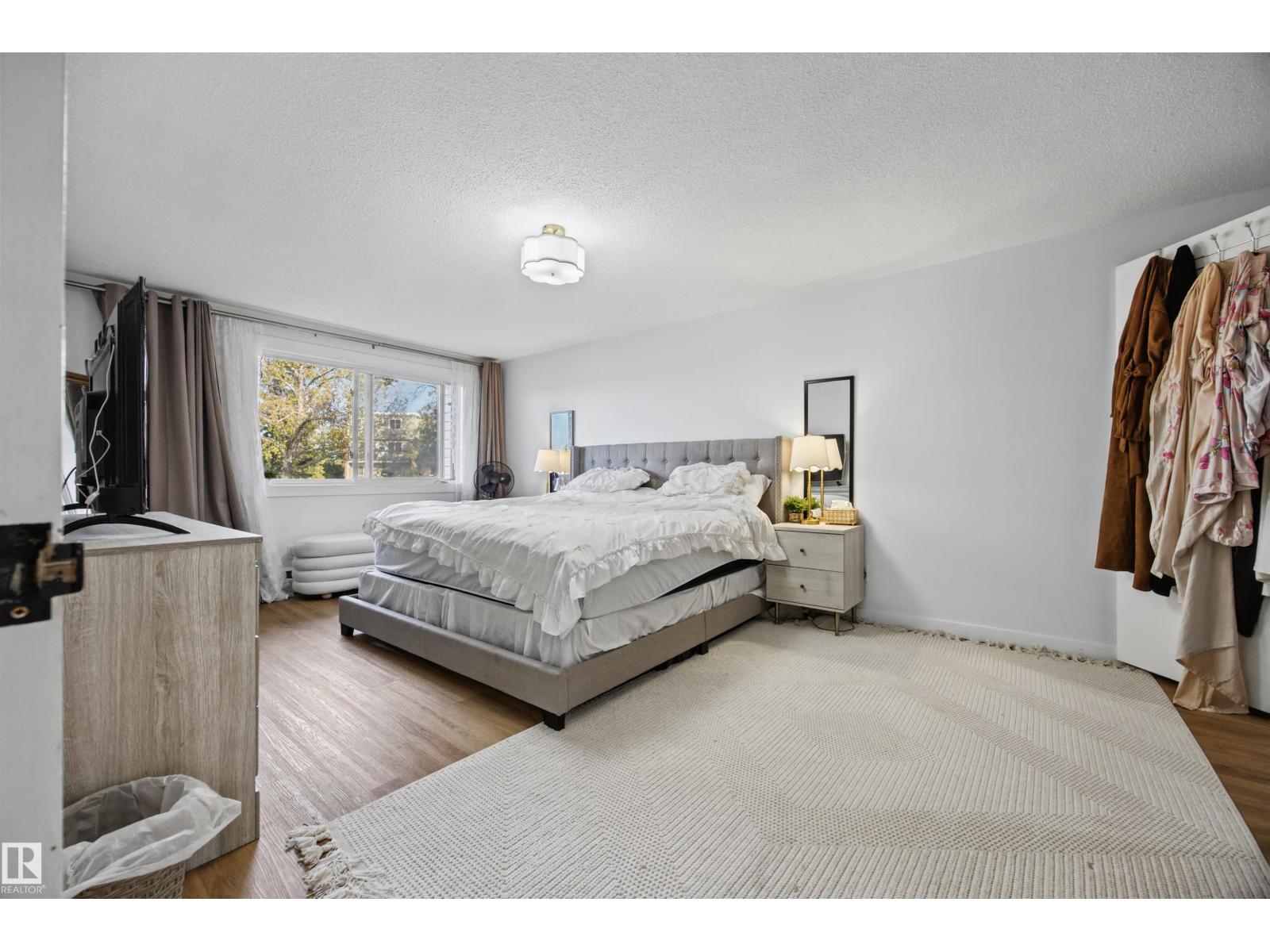 #109 7815 159 NW