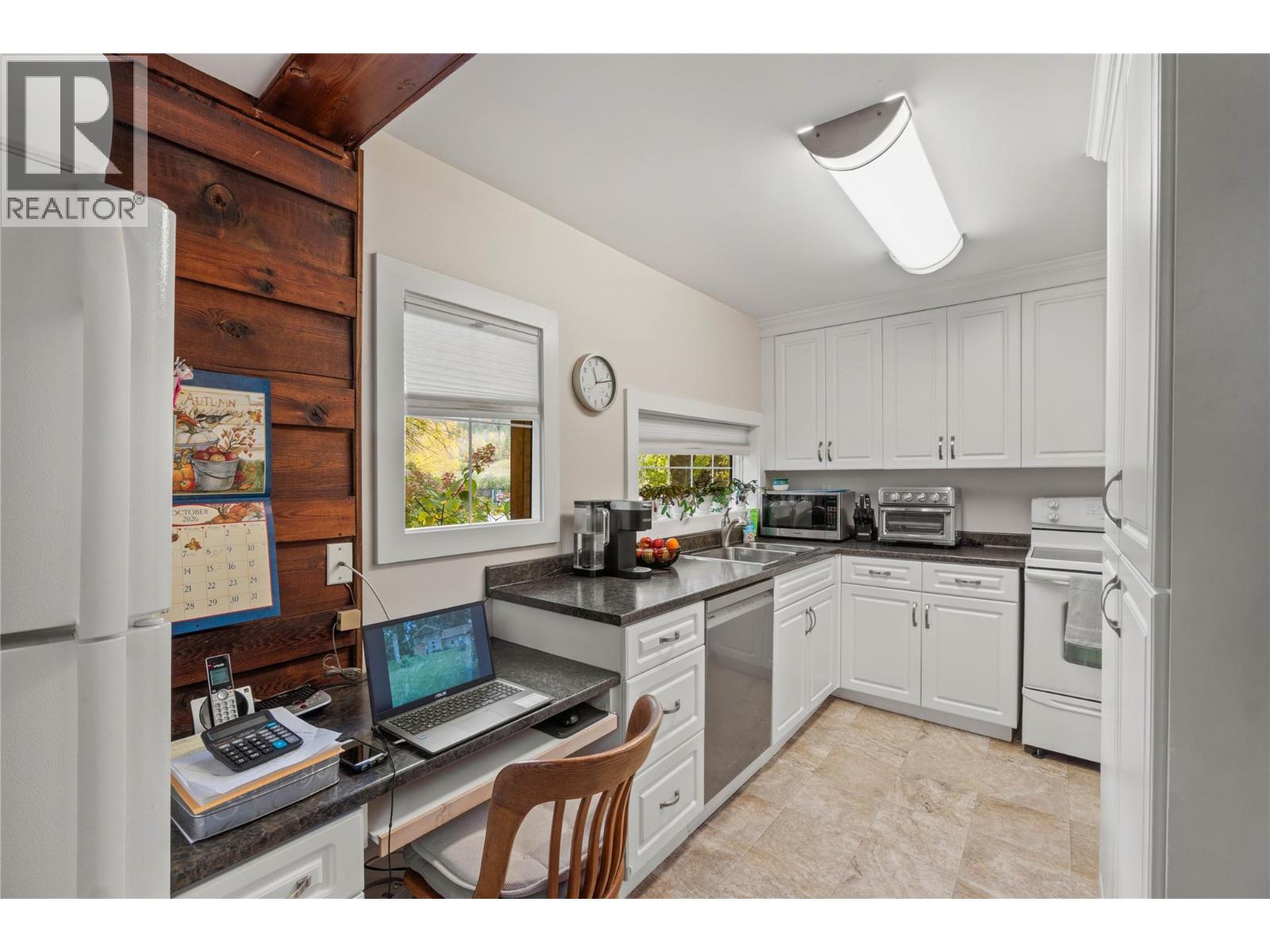 6725 Barnhartvale Road, Kamloops, British Columbia  V2C 6V7 - Photo 6 - 10402561