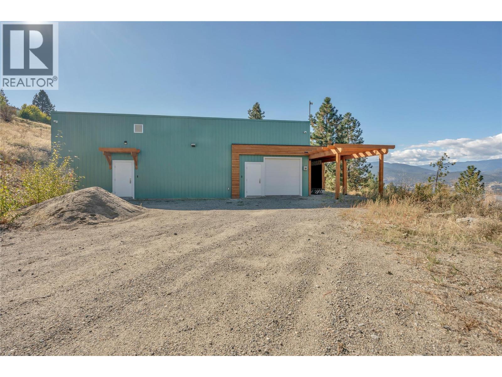 2864 Arawana Road