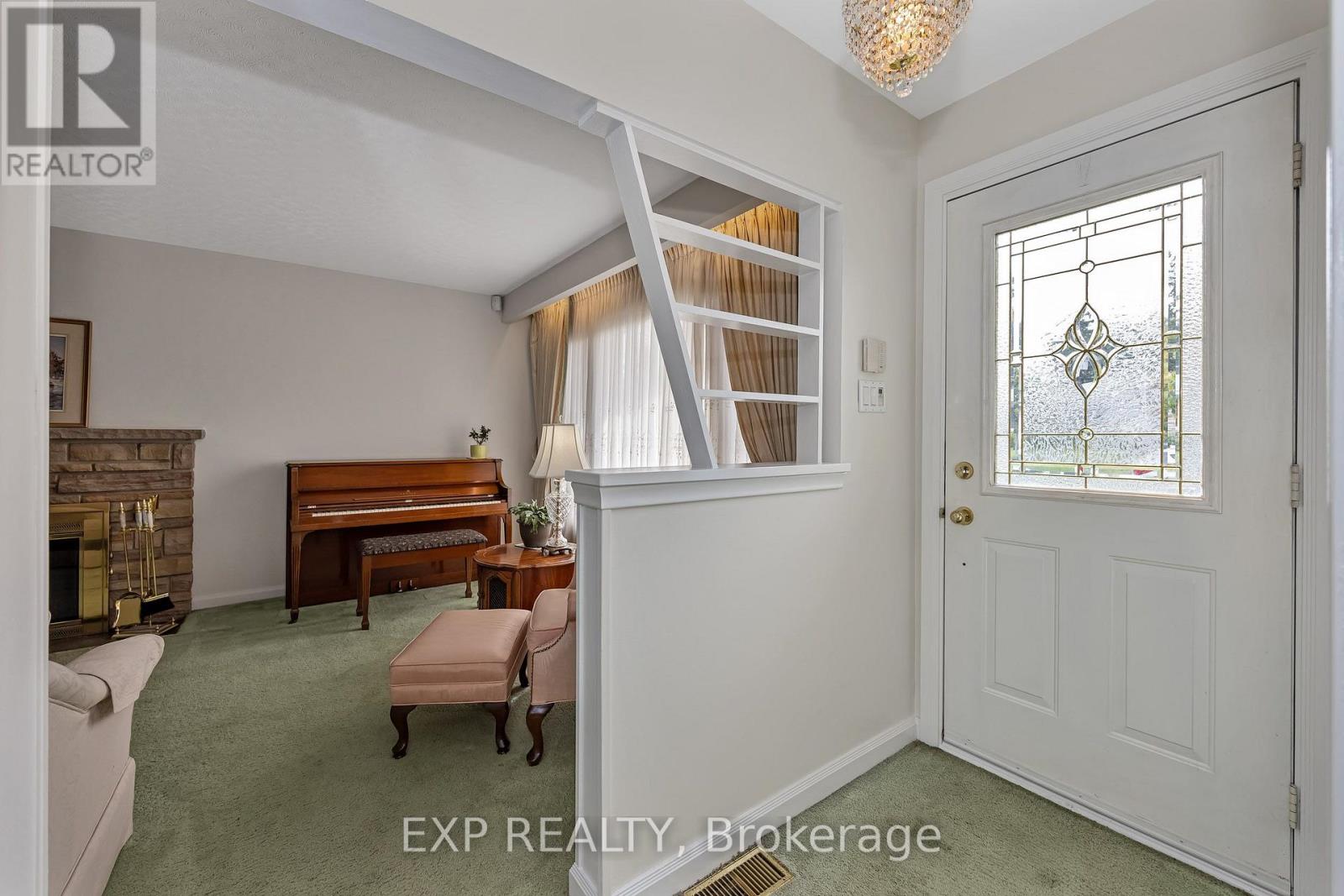 2161 Valley Drive, Ottawa, Ontario  K1G 2P6 - Photo 4 - X13874198