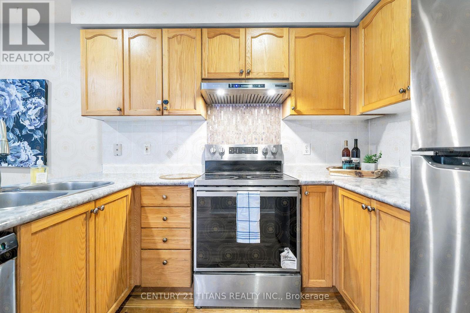 51 Marchwood Crescent, Clarington, Ontario  L1C 5K5 - Photo 7 - E13874222