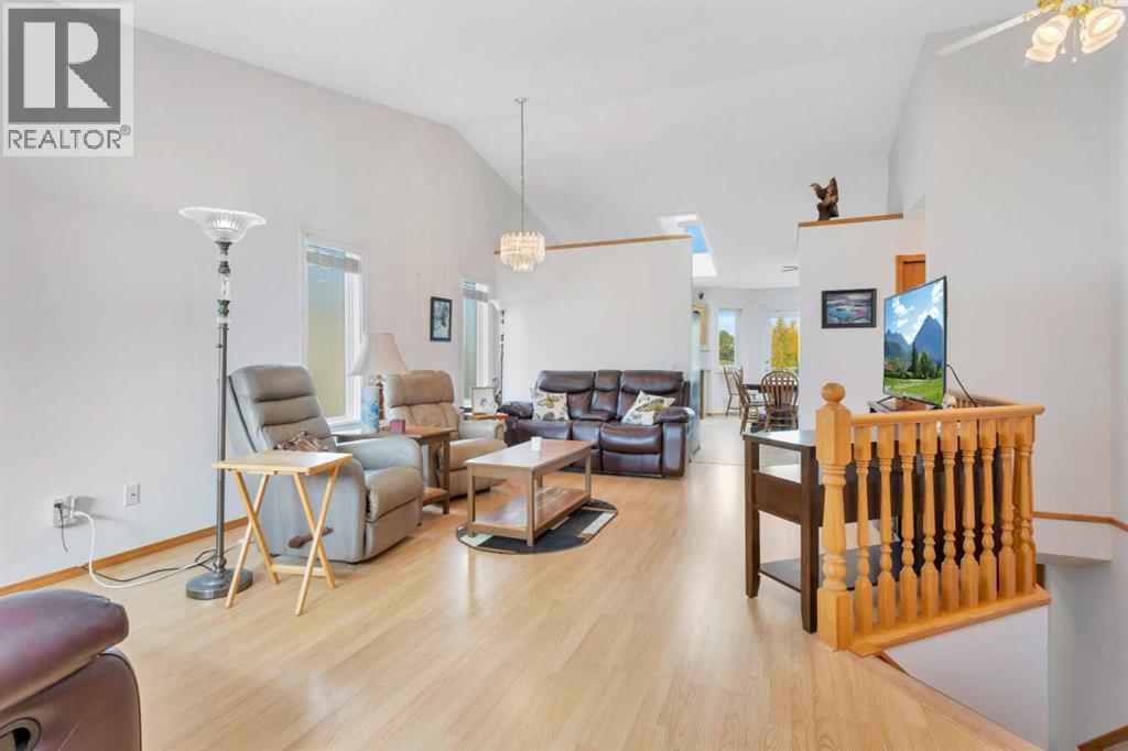 123 Riverview Circle