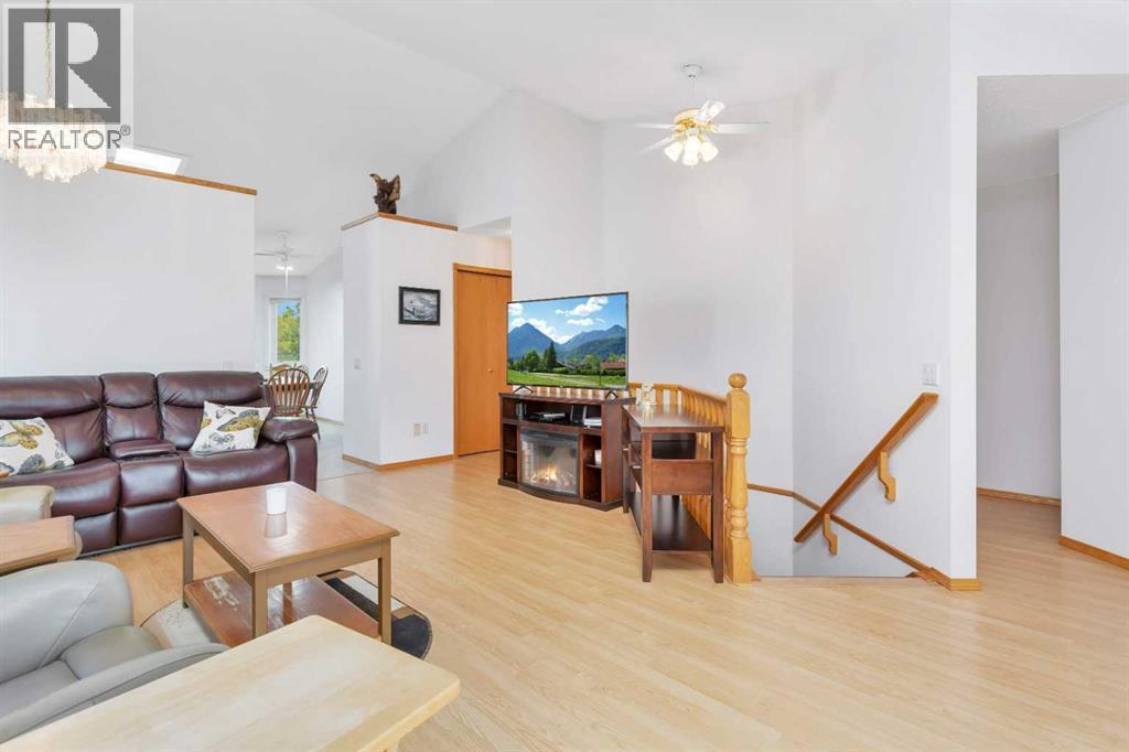 123 Riverview Circle