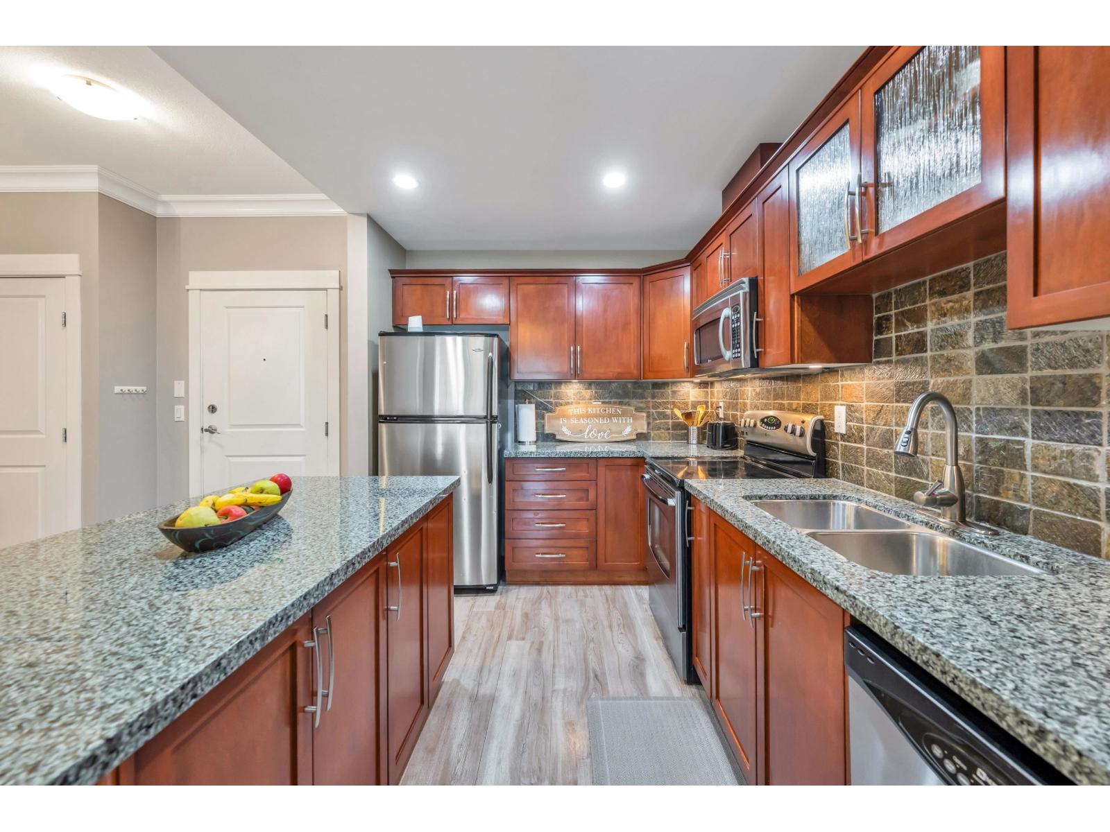 202 5430 201 Street, Langley, British Columbia  V3A 0A2 - Photo 11 - R3172819