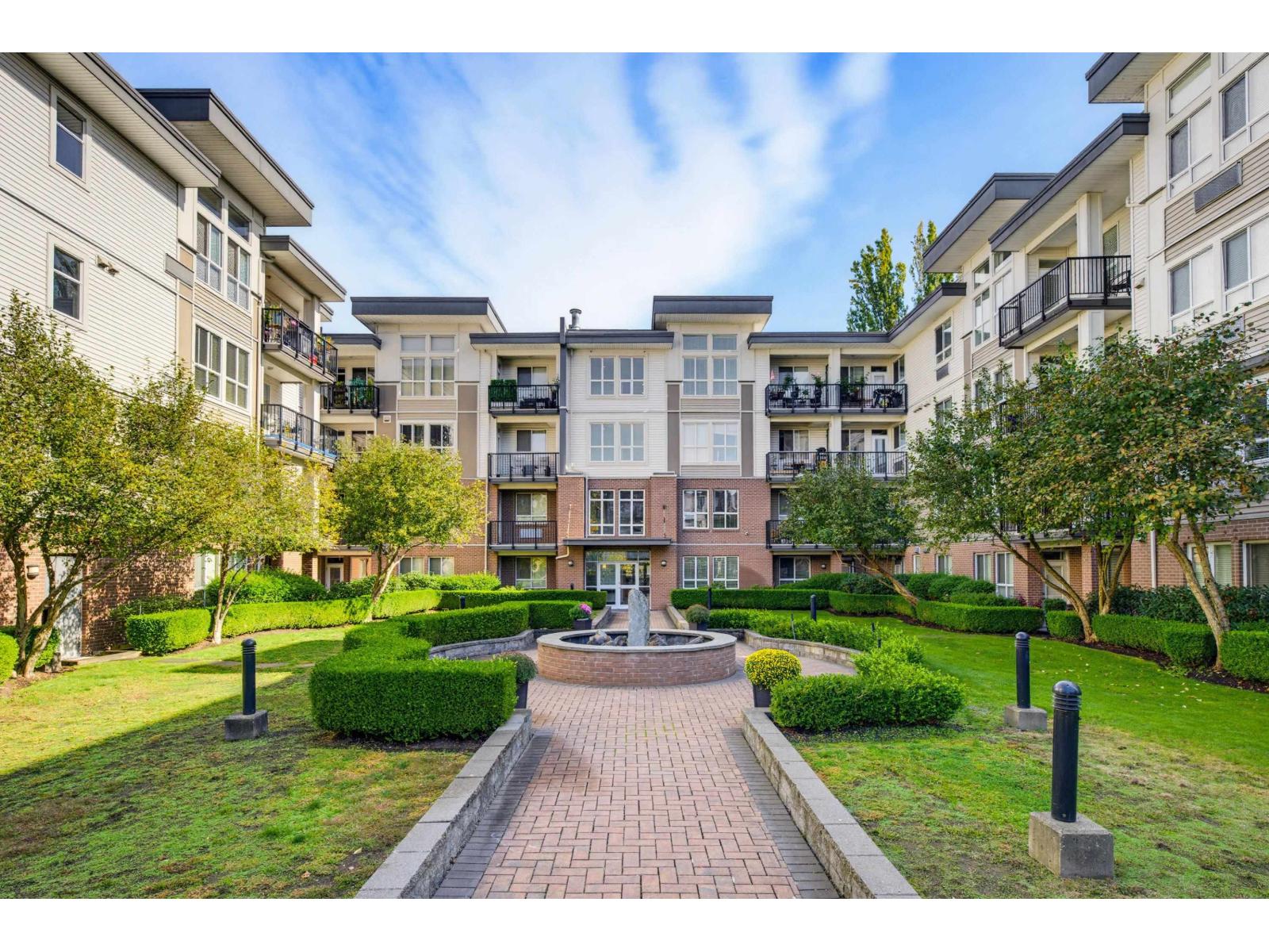 202 5430 201 Street, Langley, British Columbia  V3A 0A2 - Photo 2 - R3172819