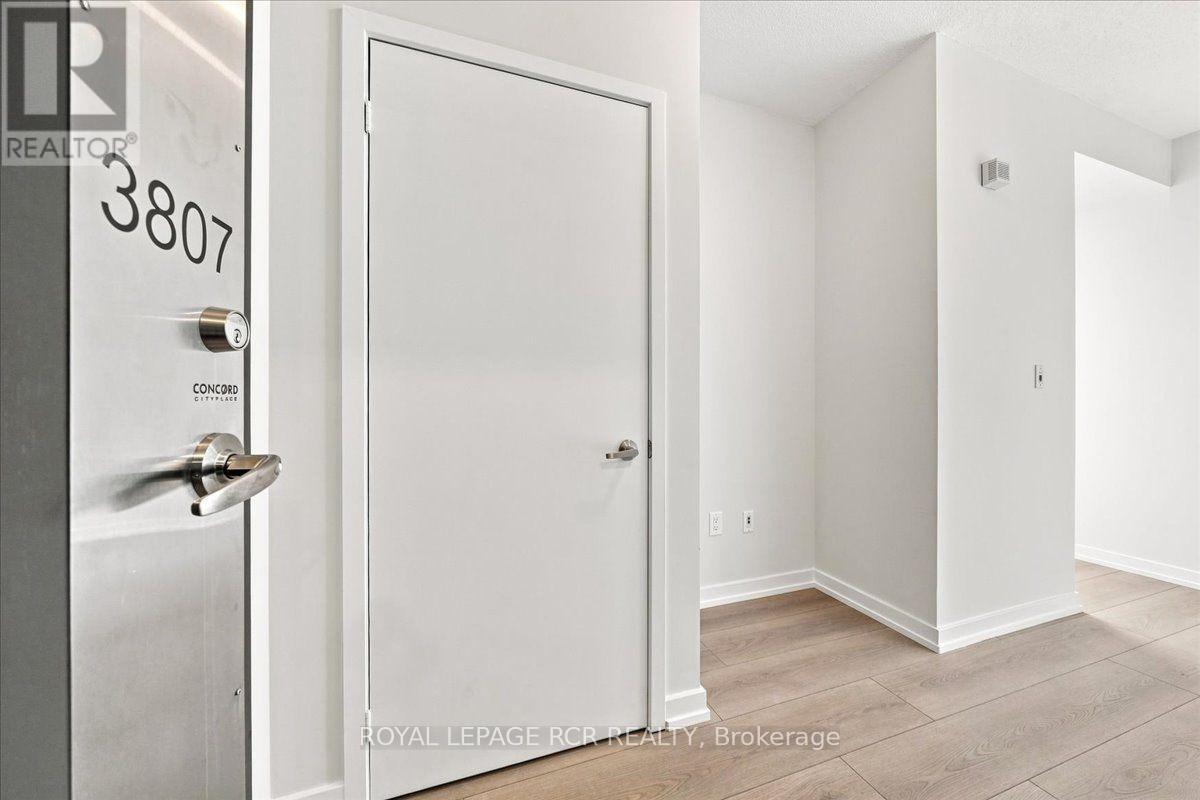 3807 - 25 Capreol Court, Toronto, Ontario  M5V 3Z7 - Photo 6 - C13758316