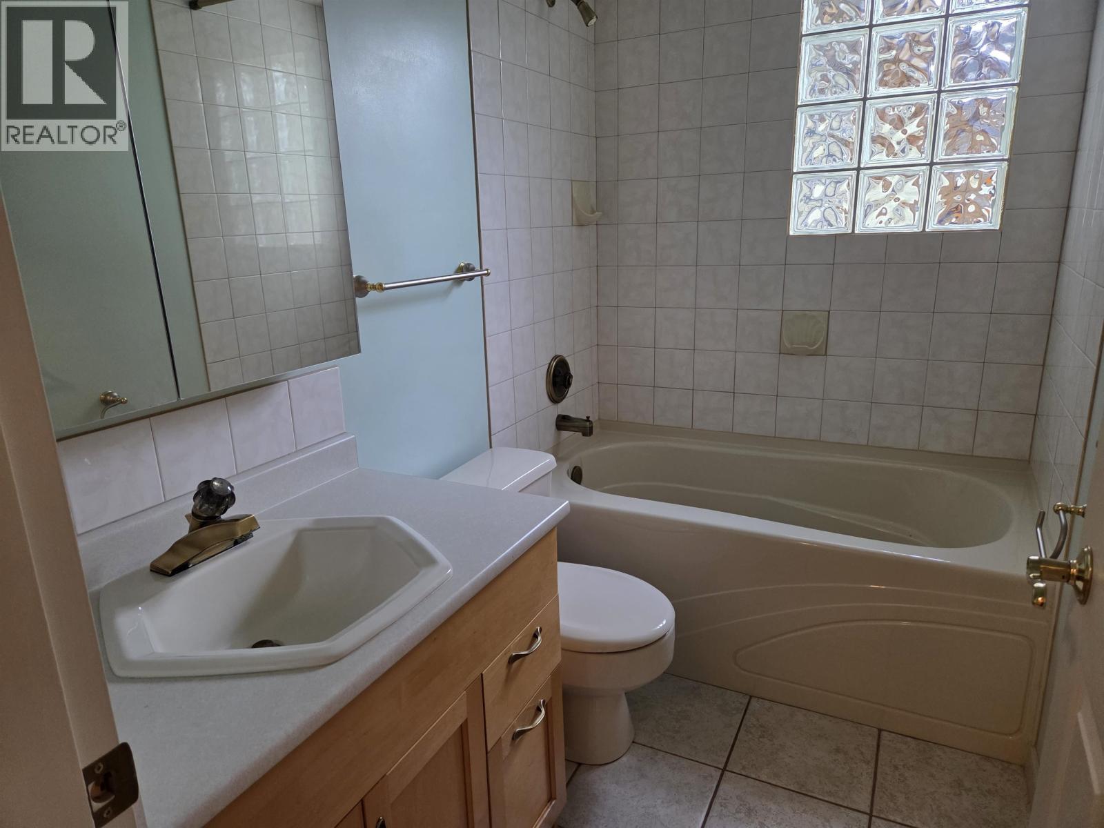 121 S Seventh Avenue, Williams Lake, British Columbia  V2G 1L3 - Photo 12 - R3173561