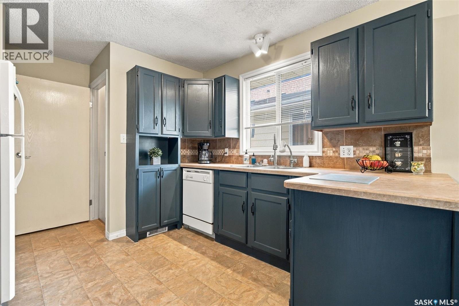 38 Petersmeyer Street, Regina, Saskatchewan  S4R 7P7 - Photo 8 - SK050511