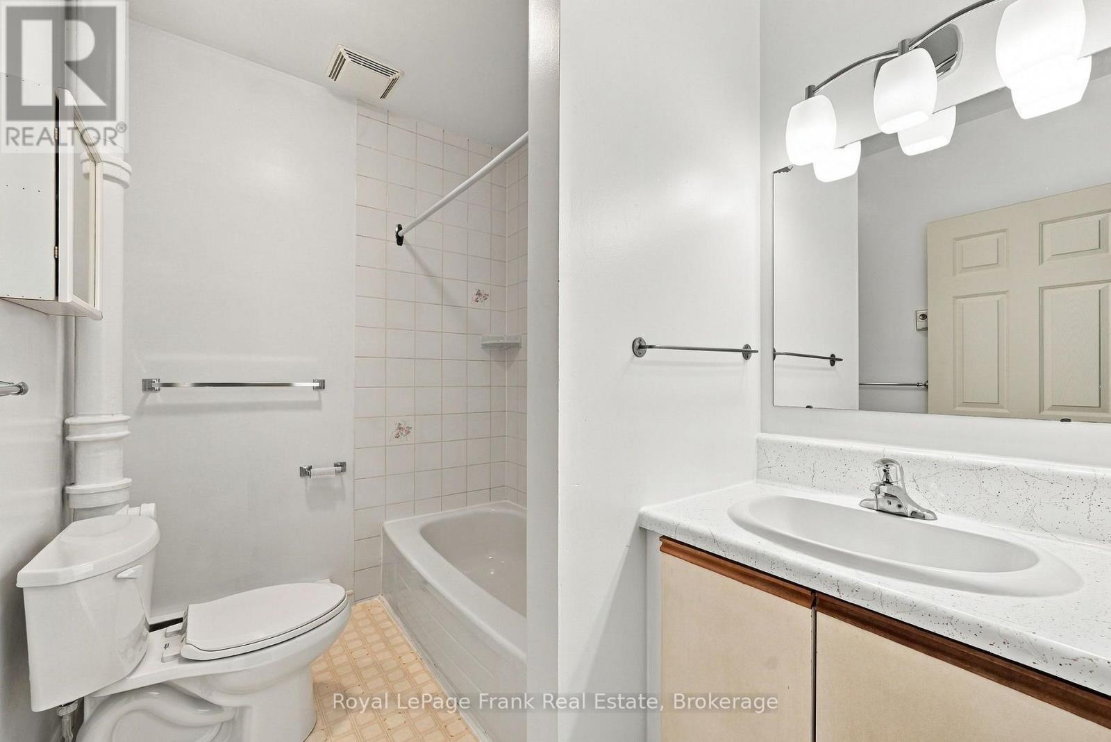492 Hopkins Avenue, Peterborough, Ontario  K9H 2R8 - Photo 38 - X13873940