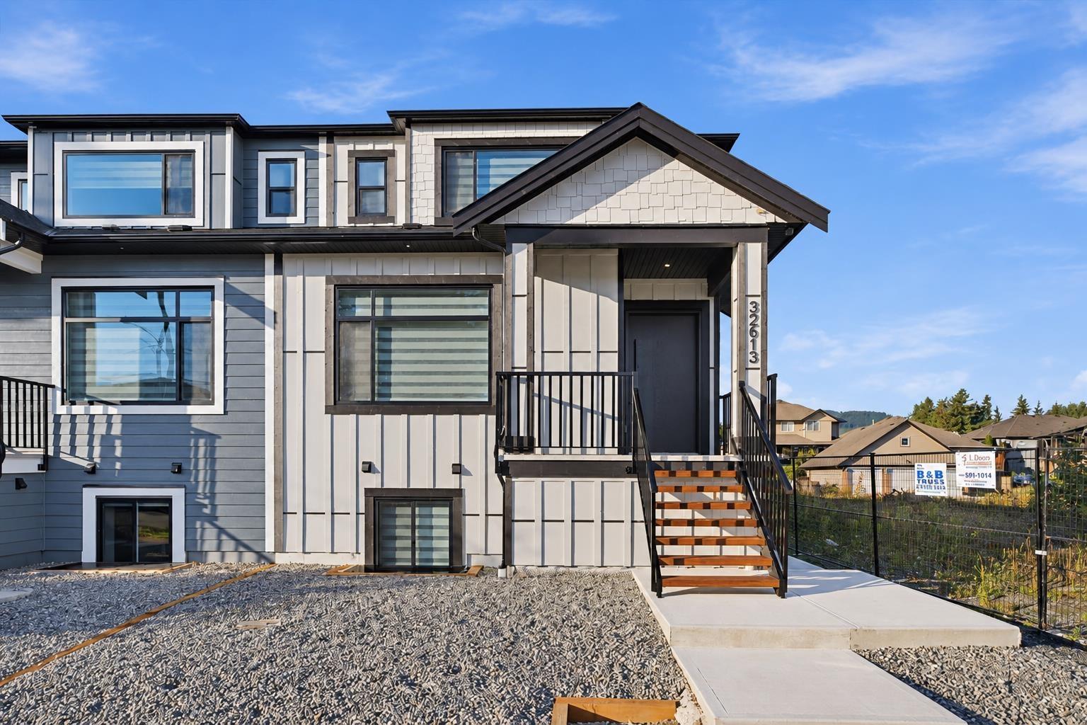 32613 CHERRY AVENUE, mission, British Columbia