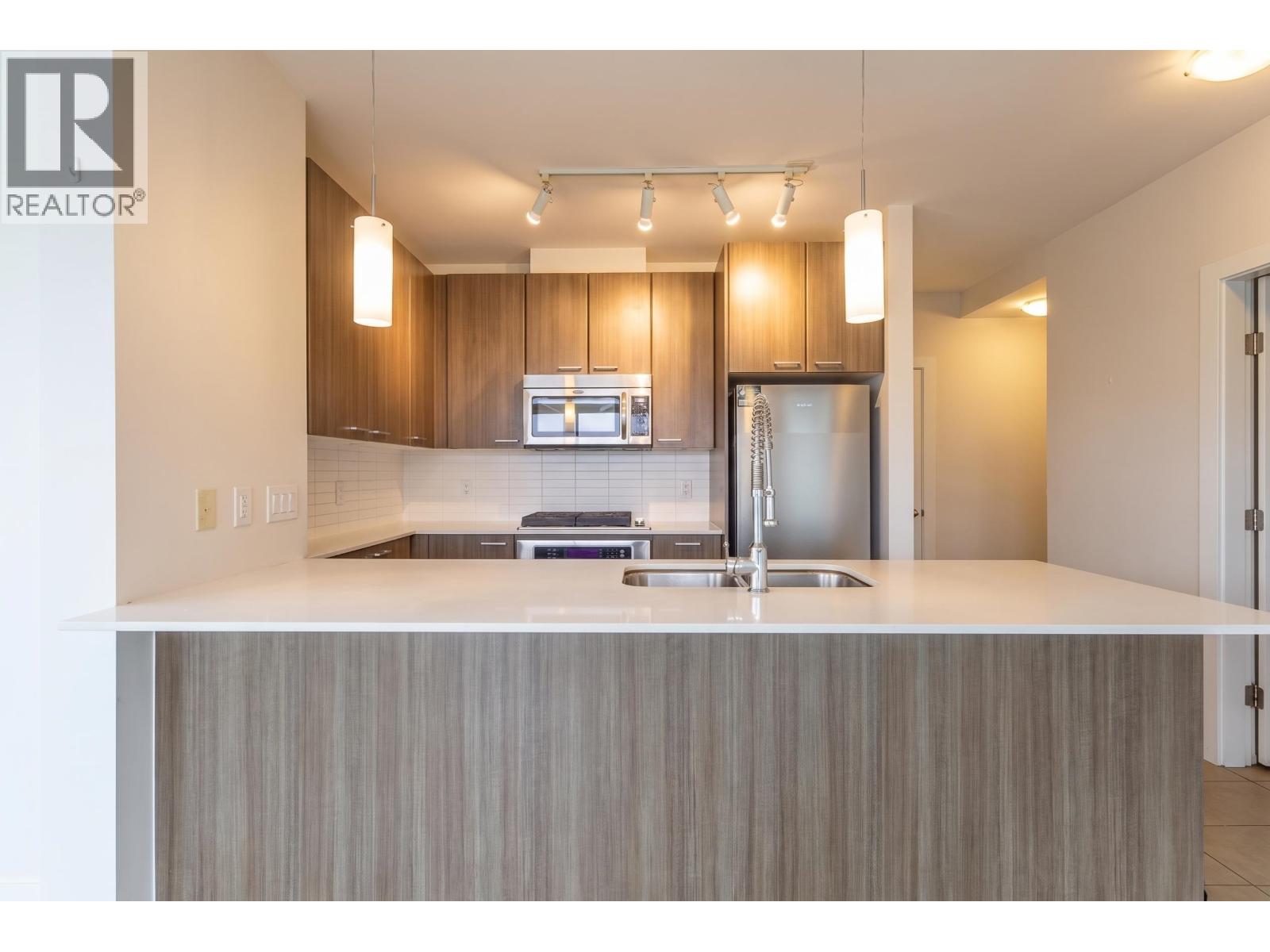 1209 2955 ATLANTIC AVENUE Coquitlam British Columbia Canada V3B0H9 3