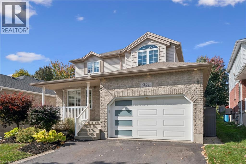 258 DEARBORN Boulevard, Waterloo, Ontario
