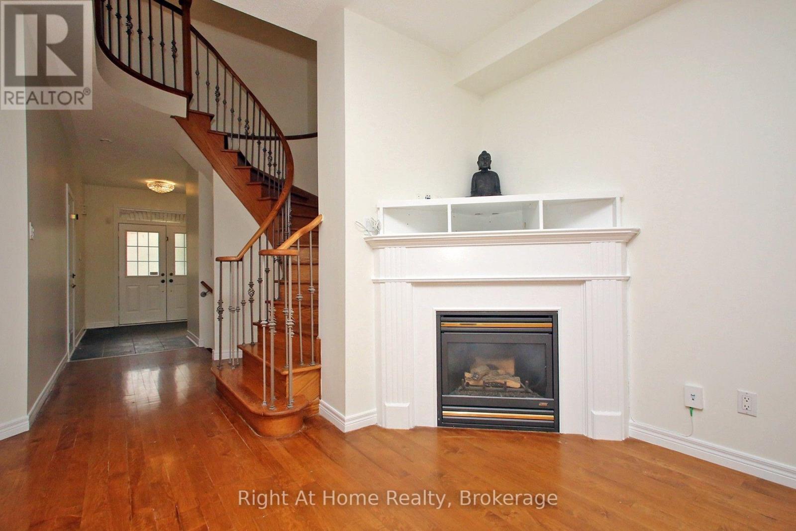 Upper - 181 Fairlane Crescent, Vaughan, Ontario  L4H 2G8 - Photo 13 - N13874248