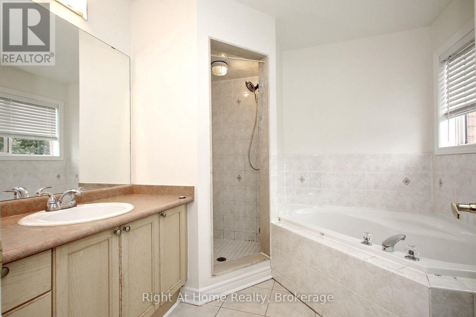Upper - 181 Fairlane Crescent, Vaughan, Ontario  L4H 2G8 - Photo 30 - N13874248
