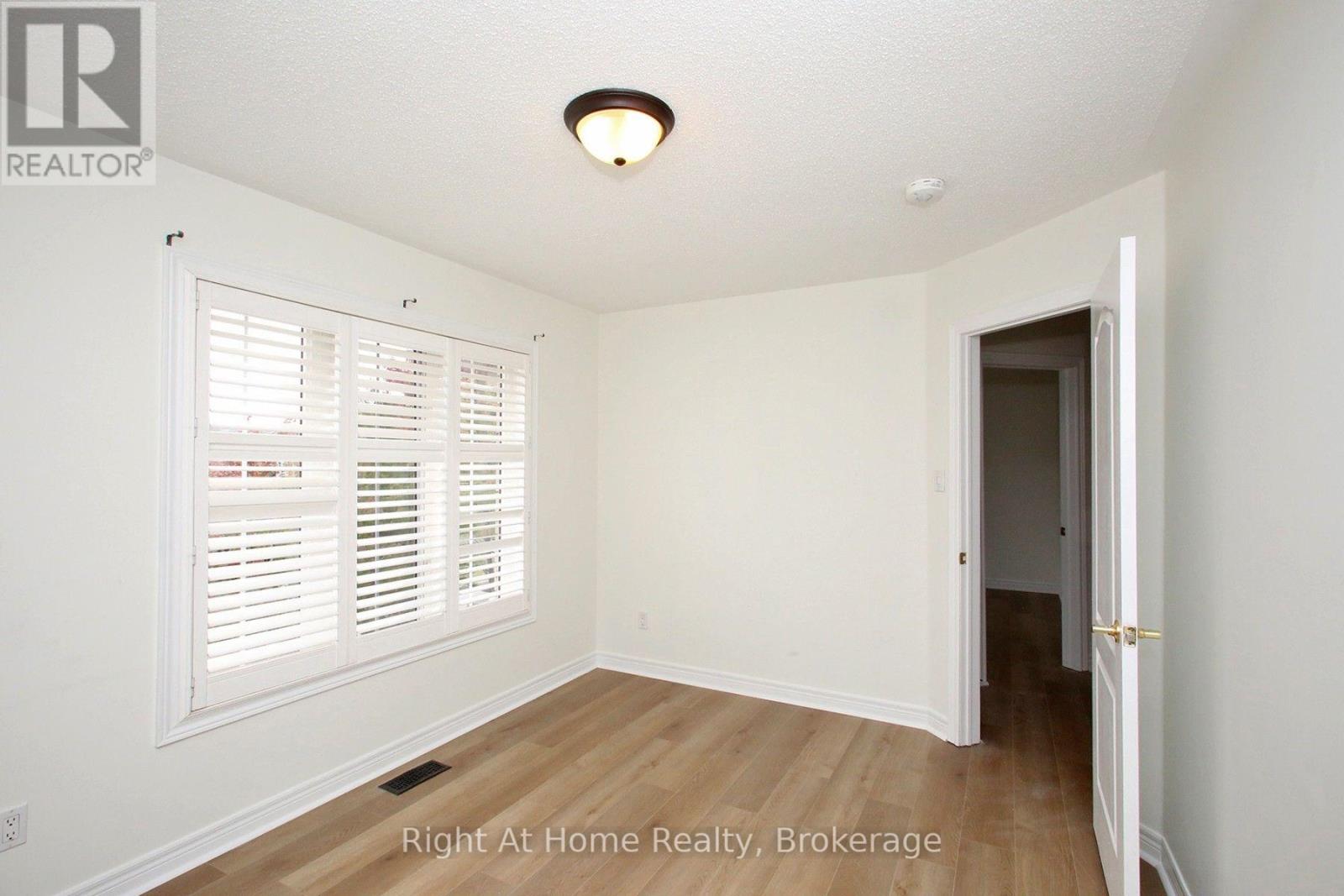 Upper - 181 Fairlane Crescent, Vaughan, Ontario  L4H 2G8 - Photo 34 - N13874248