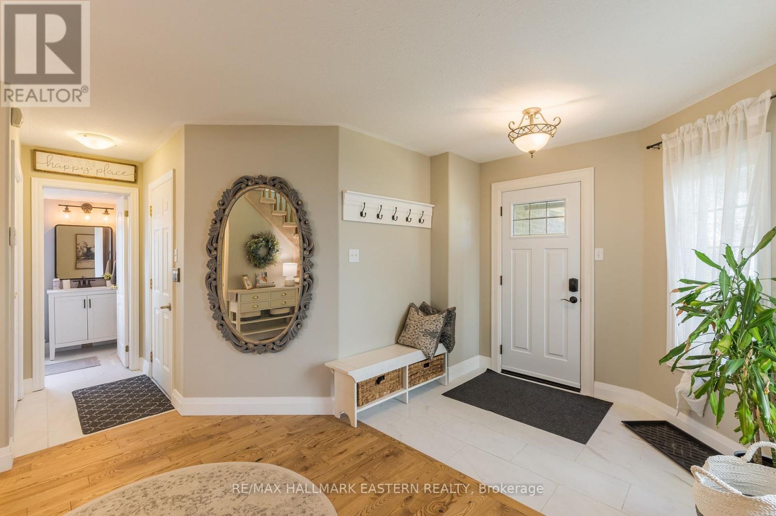 688 TRAILVIEW DRIVE Peterborough (Ashburnham Ward 4) Ontario Canada K9J8P1 4