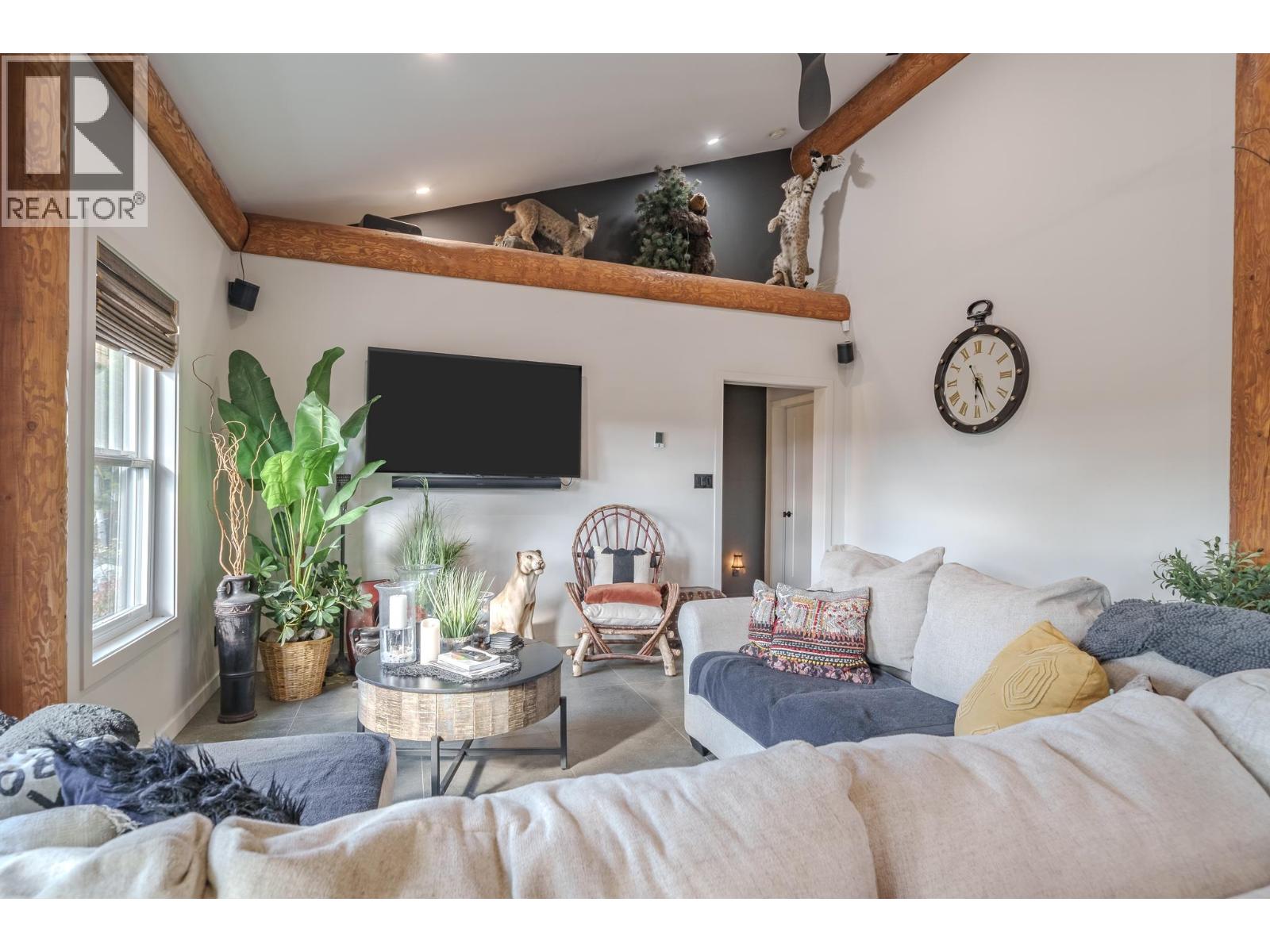 6105 LITTLE FORT 24 HIGHWAY